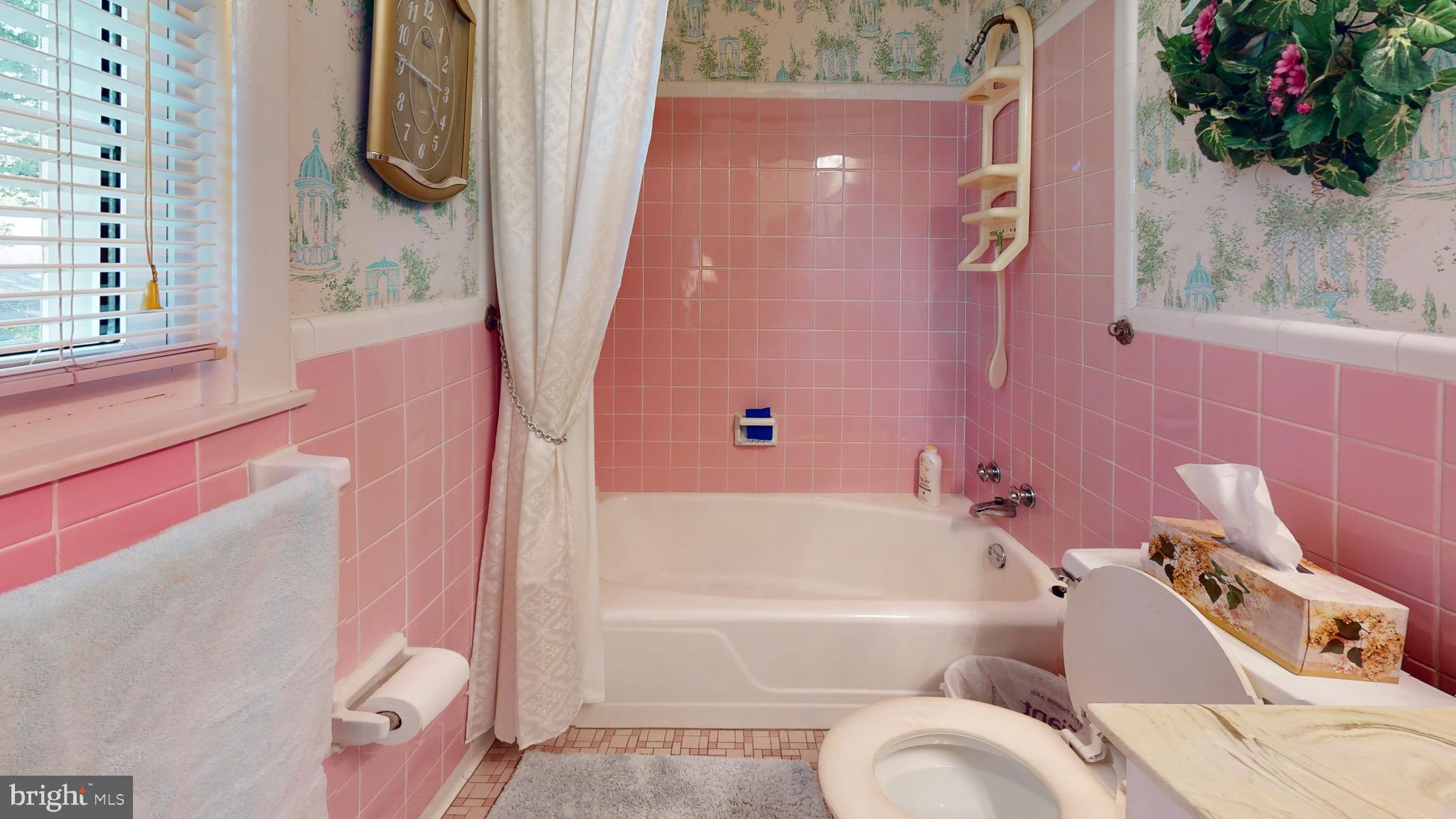 PRESLEY MANOR - Residential