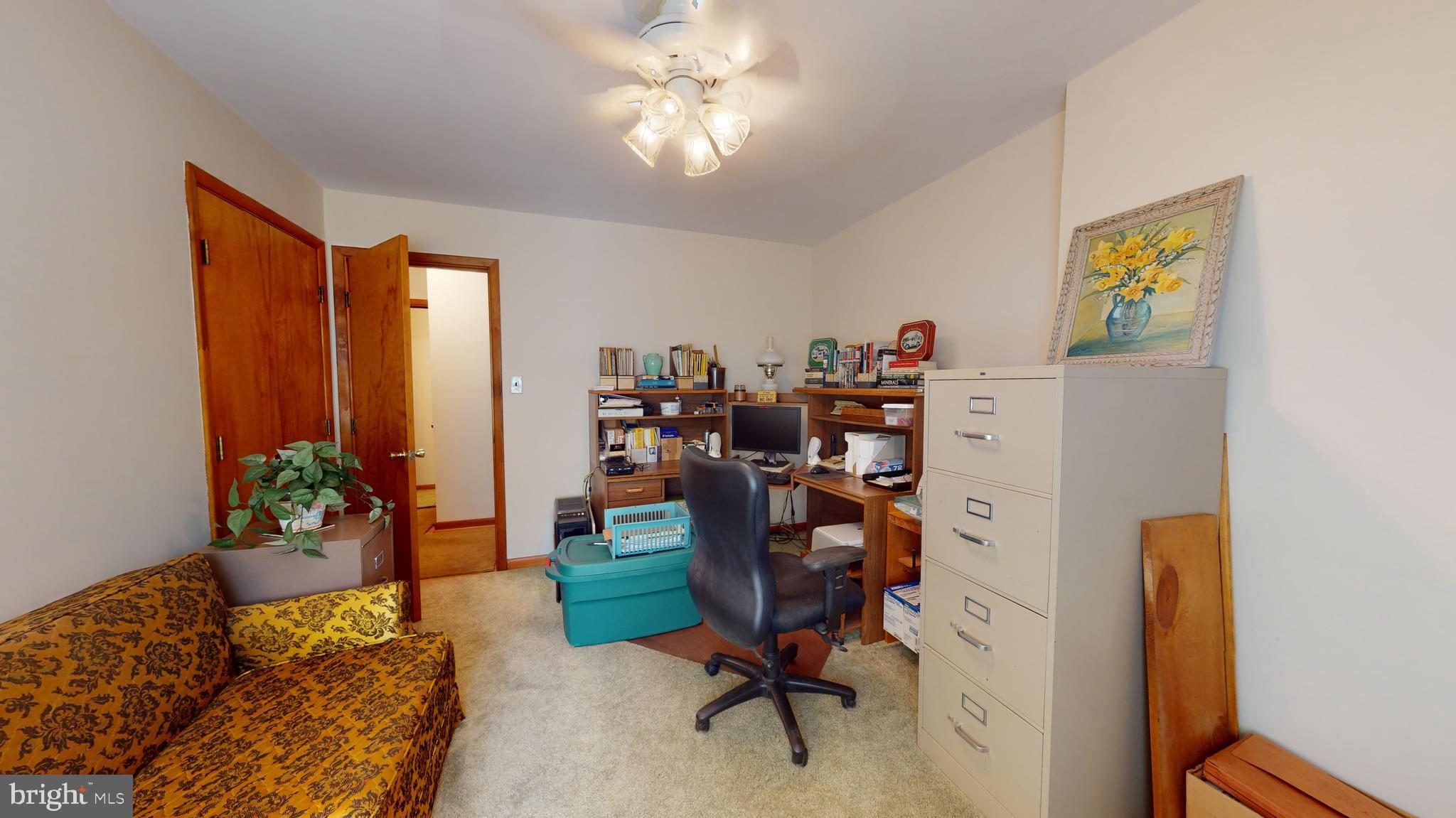 PRESLEY MANOR - Residential