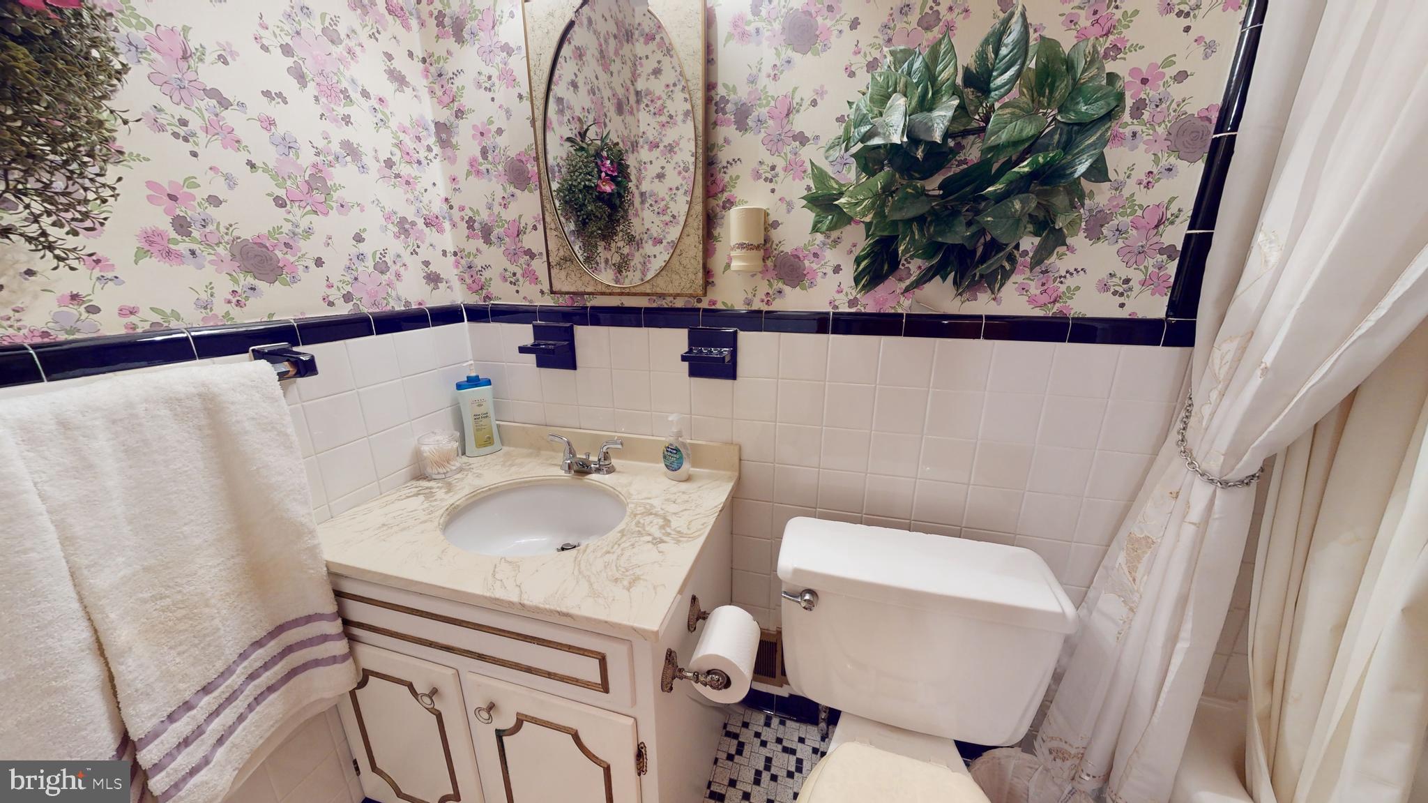 PRESLEY MANOR - Residential