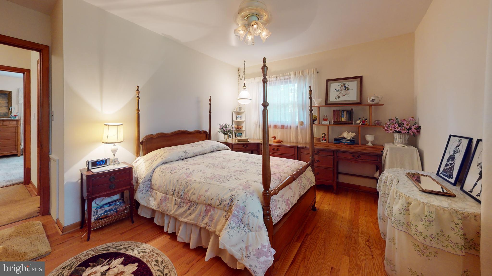 PRESLEY MANOR - Residential