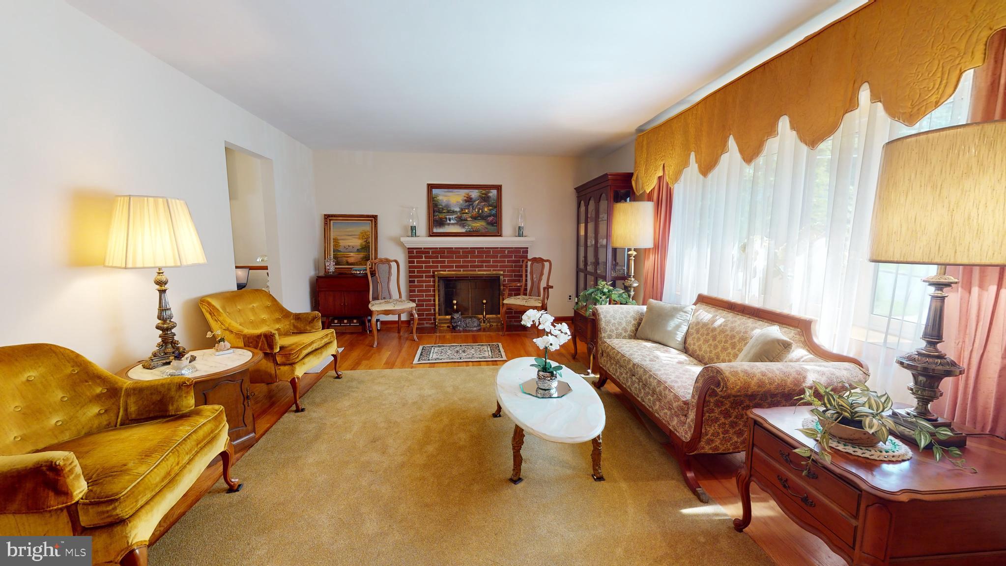 PRESLEY MANOR - Residential