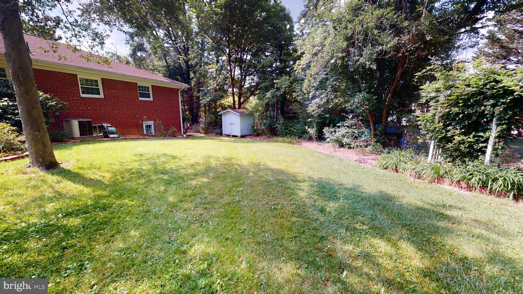 PRESLEY MANOR - Residential