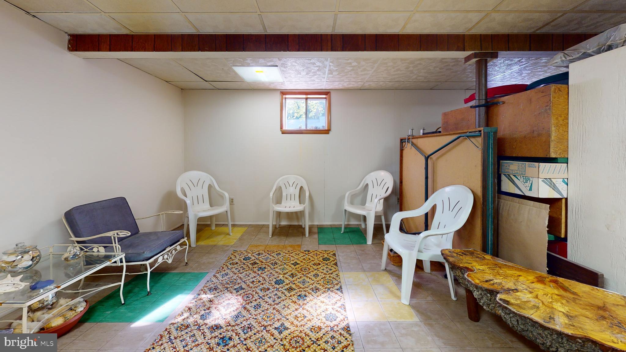 PRESLEY MANOR - Residential