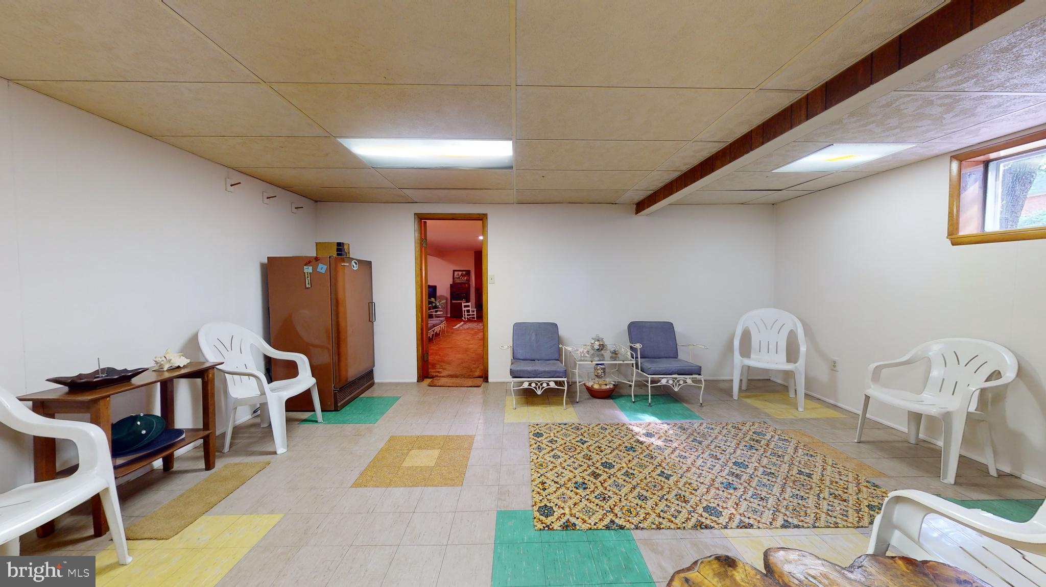 PRESLEY MANOR - Residential