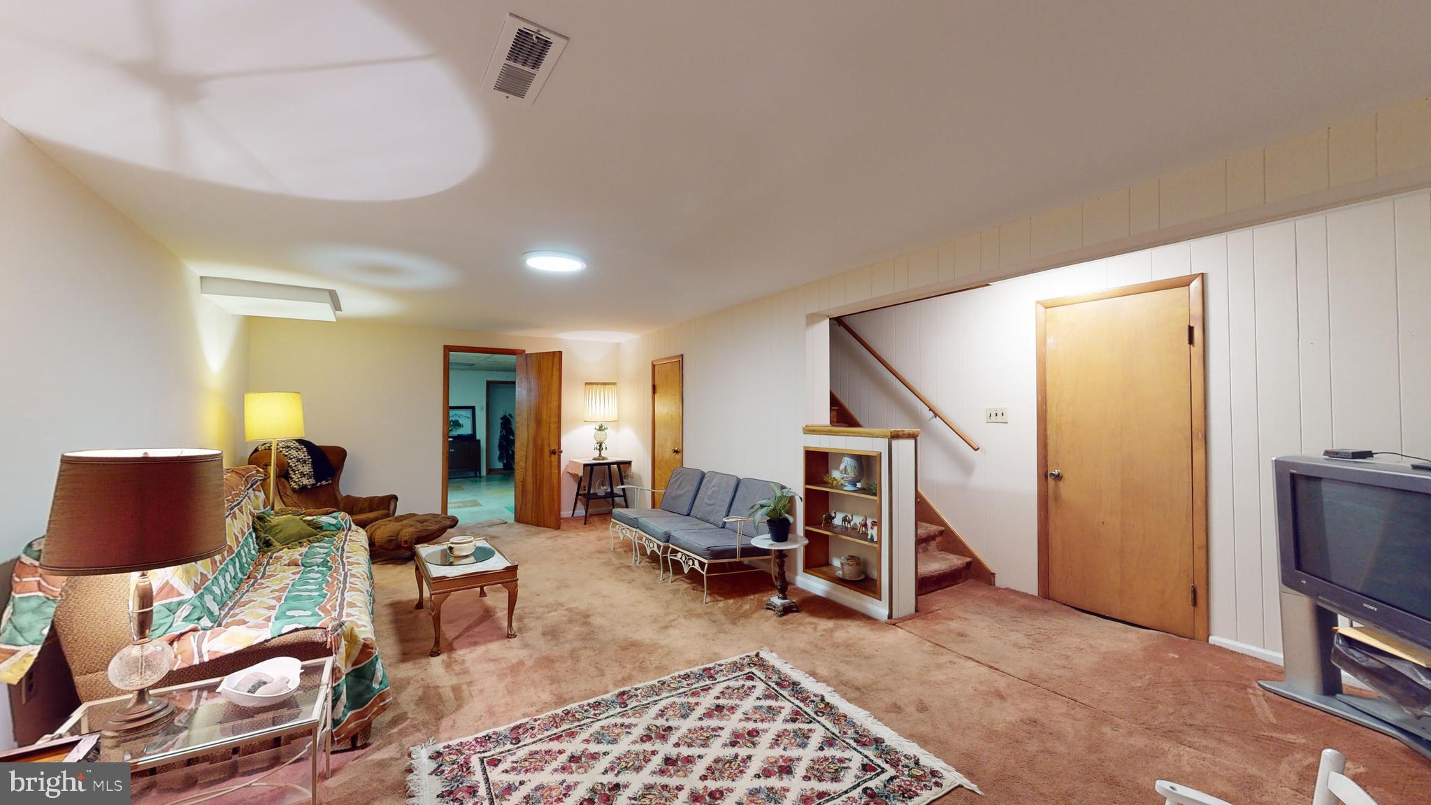 PRESLEY MANOR - Residential