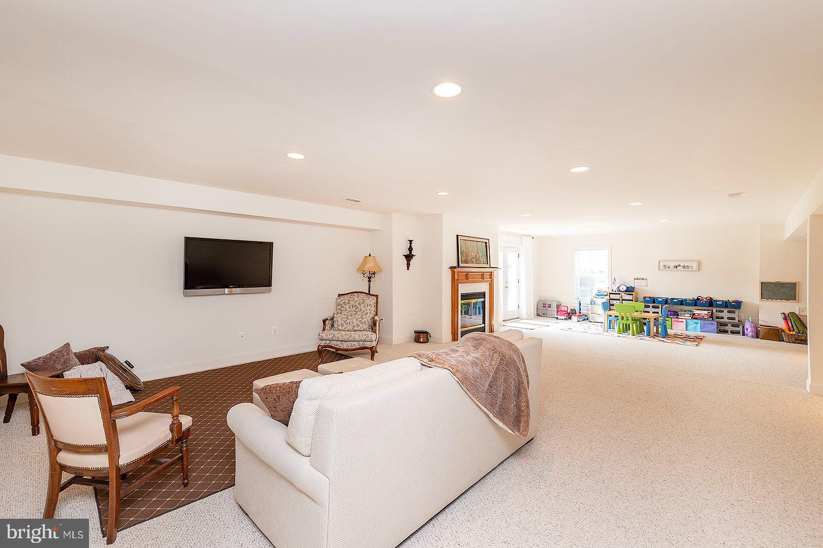 RAVENWING - Residential