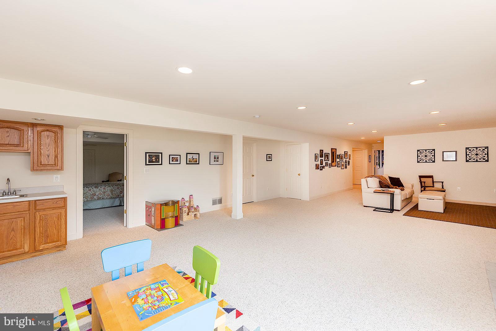 RAVENWING - Residential