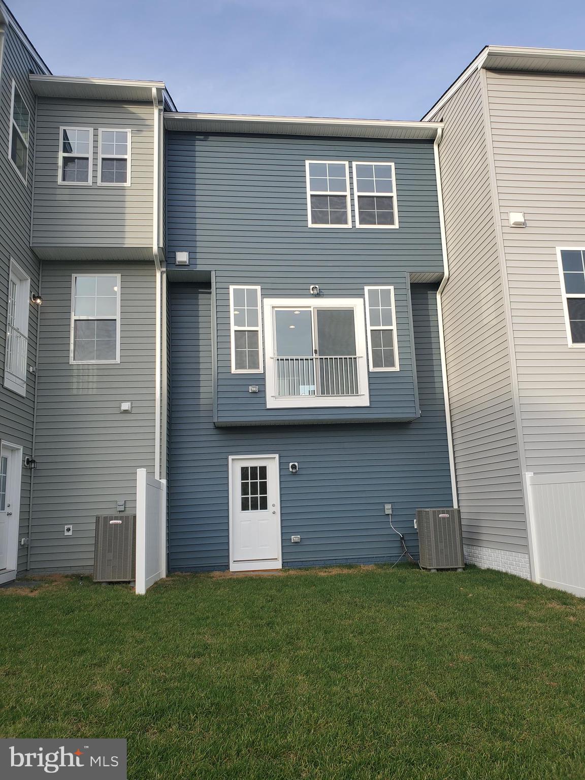 MARTINSBURG STATION - Residential Lease