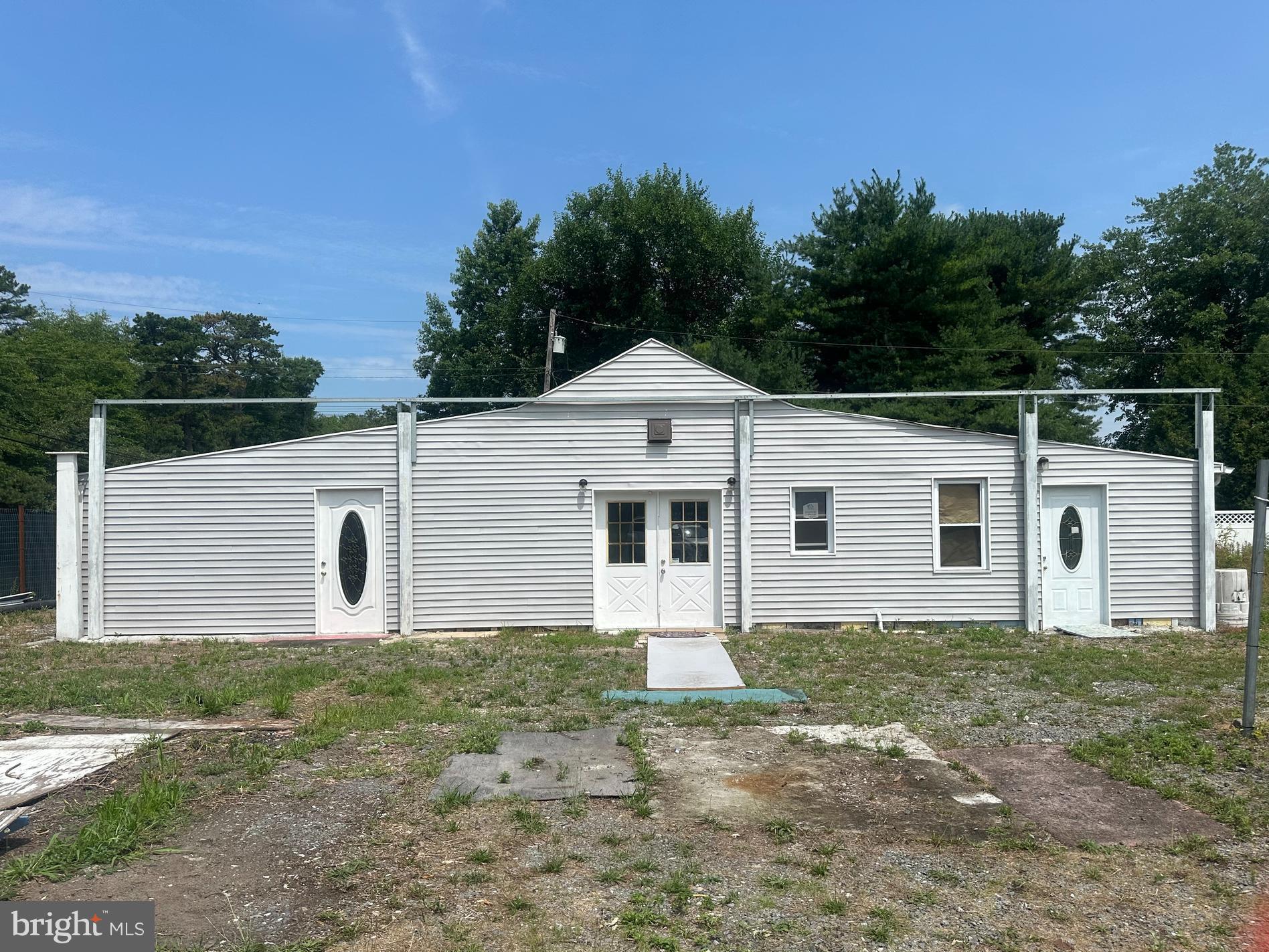 521 MAGNOLIA ROAD