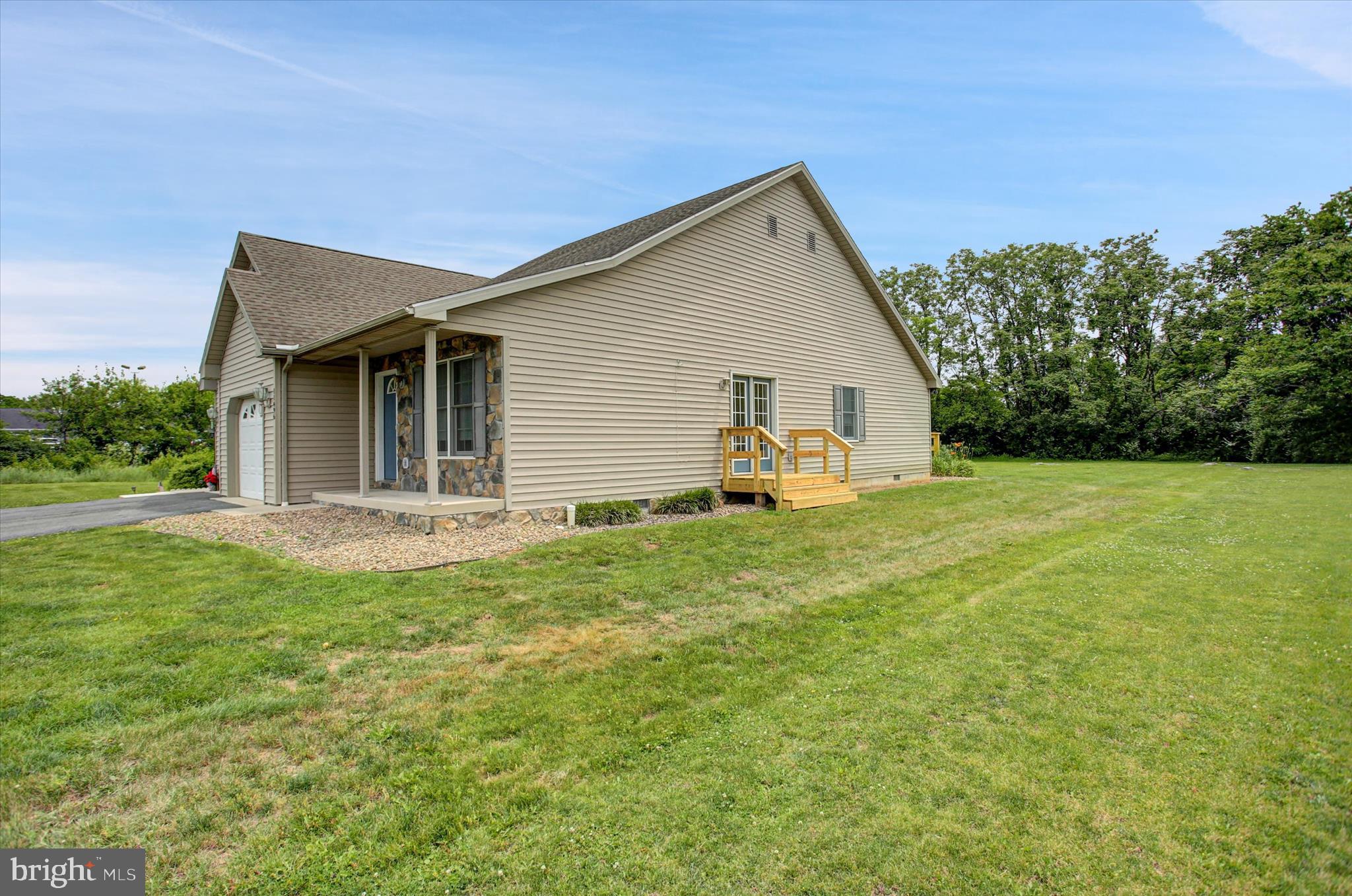 11496 WILLIAMSPORT PIKE