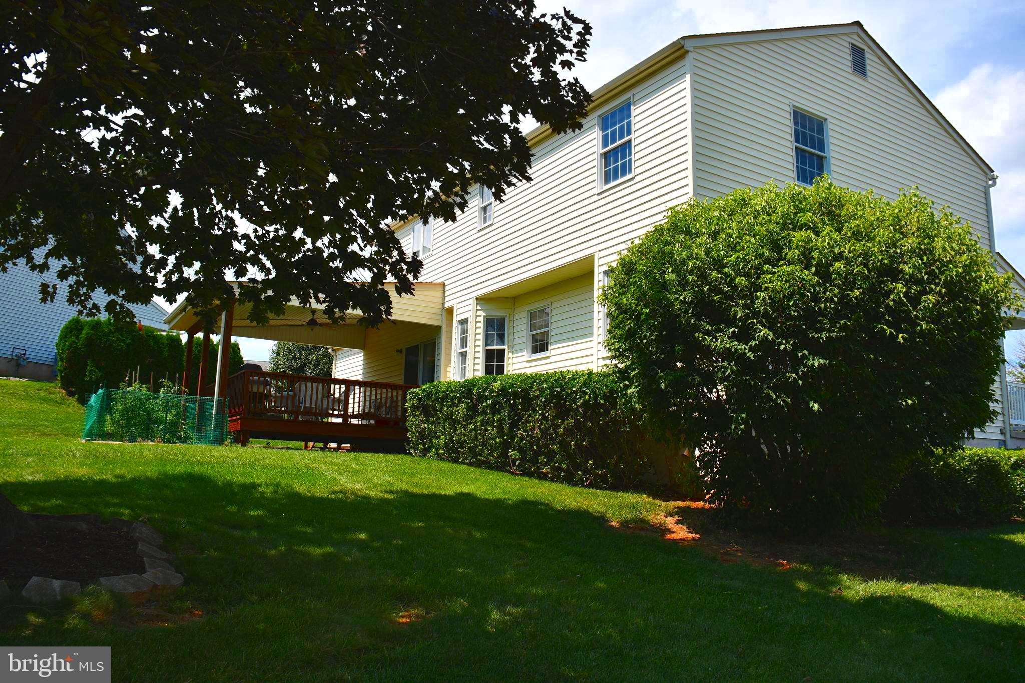 HUNTERS RUN - Residential