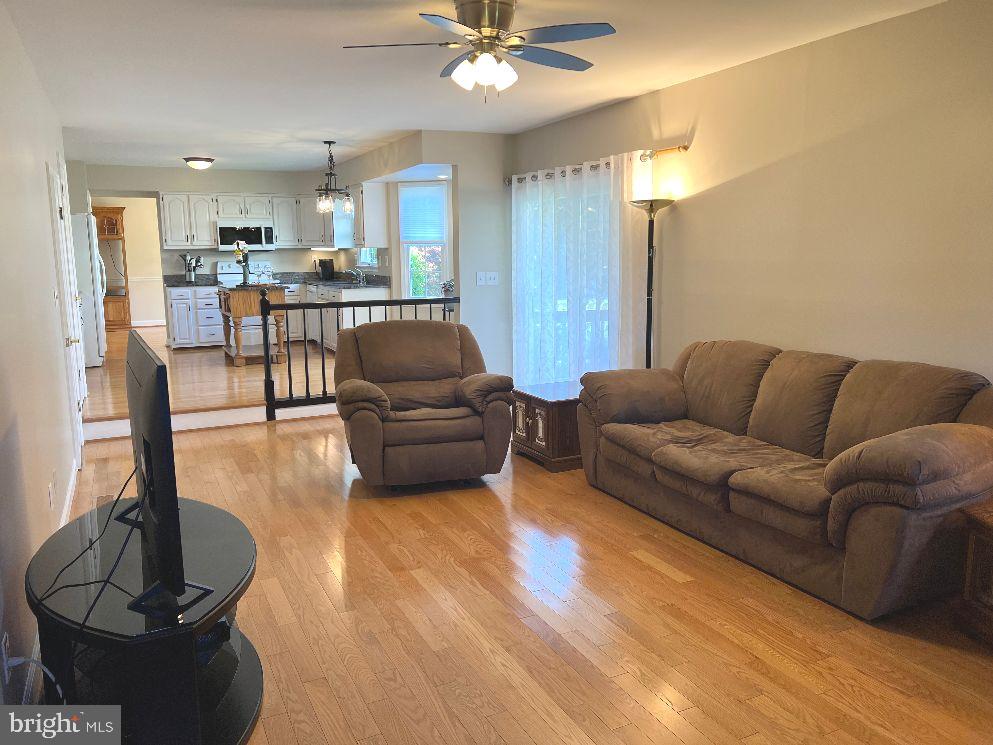 HUNTERS RUN - Residential