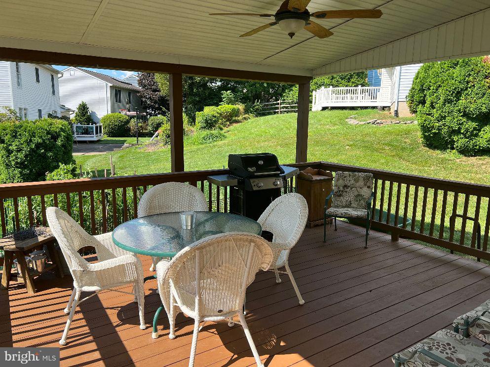 HUNTERS RUN - Residential