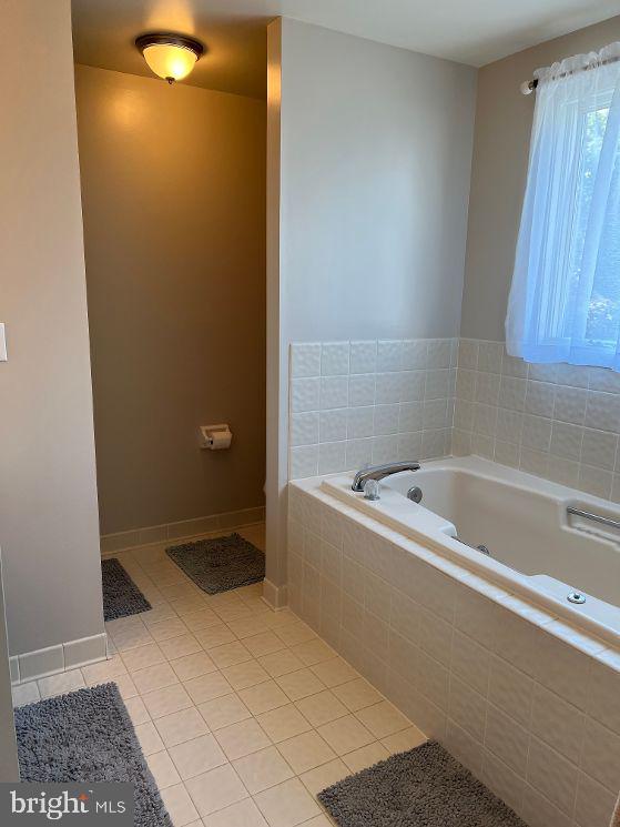 HUNTERS RUN - Residential