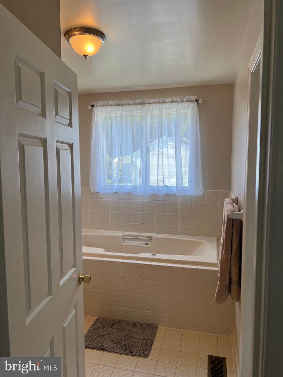 HUNTERS RUN - Residential