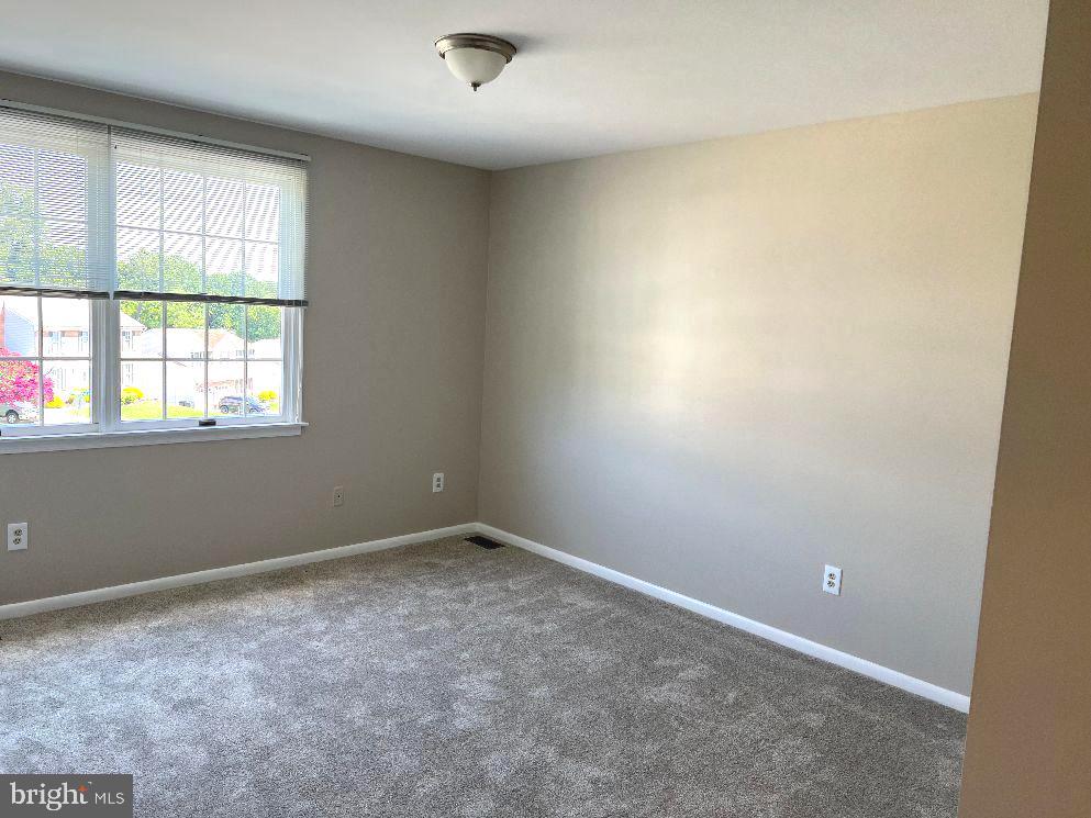 HUNTERS RUN - Residential