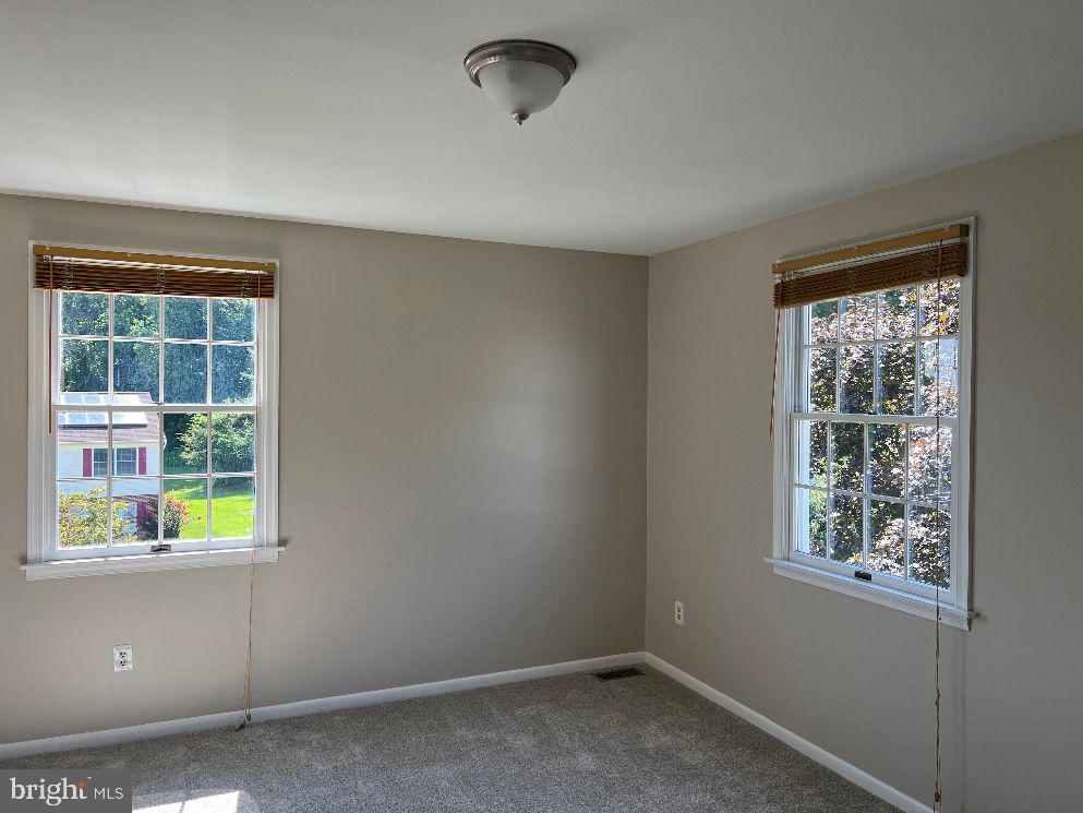 HUNTERS RUN - Residential