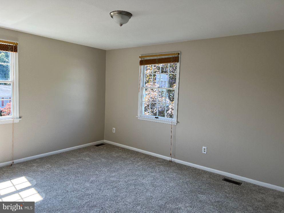 HUNTERS RUN - Residential