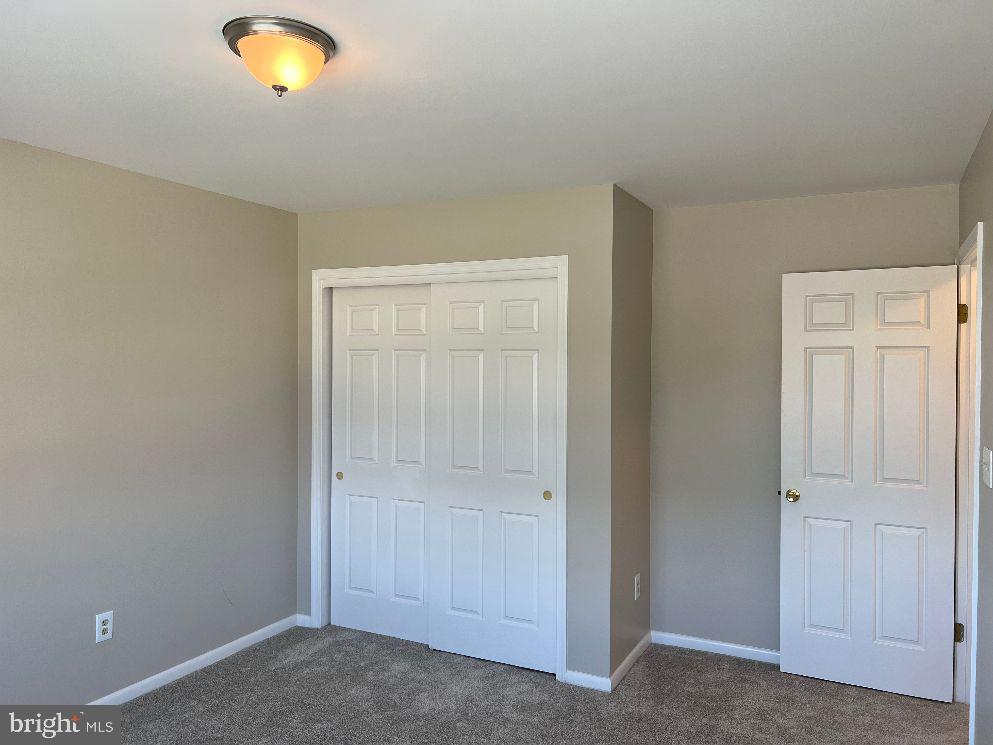 HUNTERS RUN - Residential