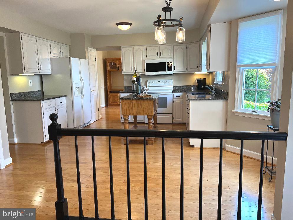 HUNTERS RUN - Residential