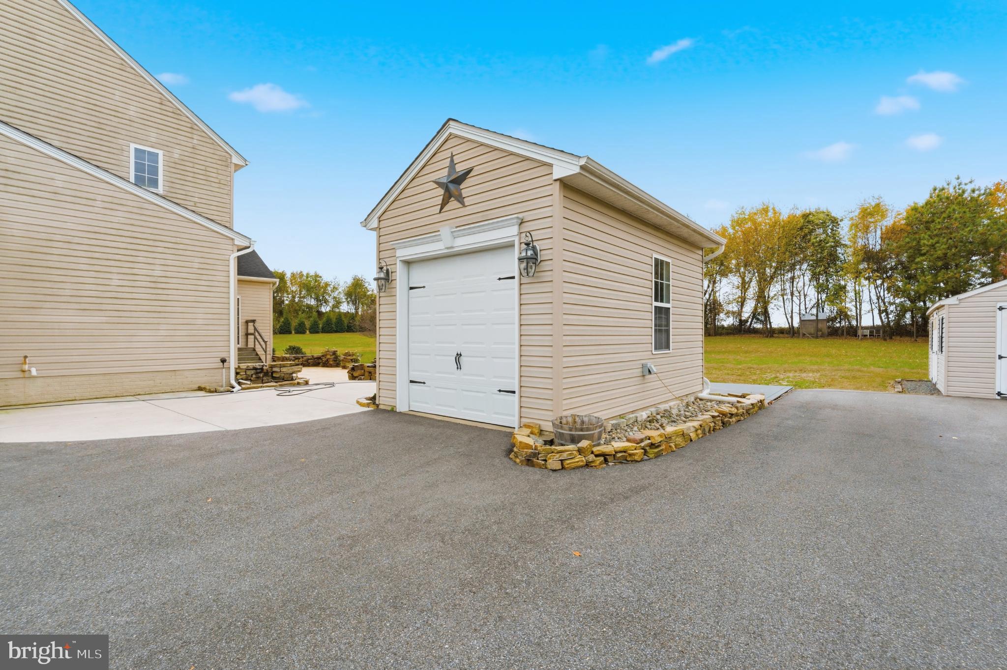 CENTREVILLE - Residential