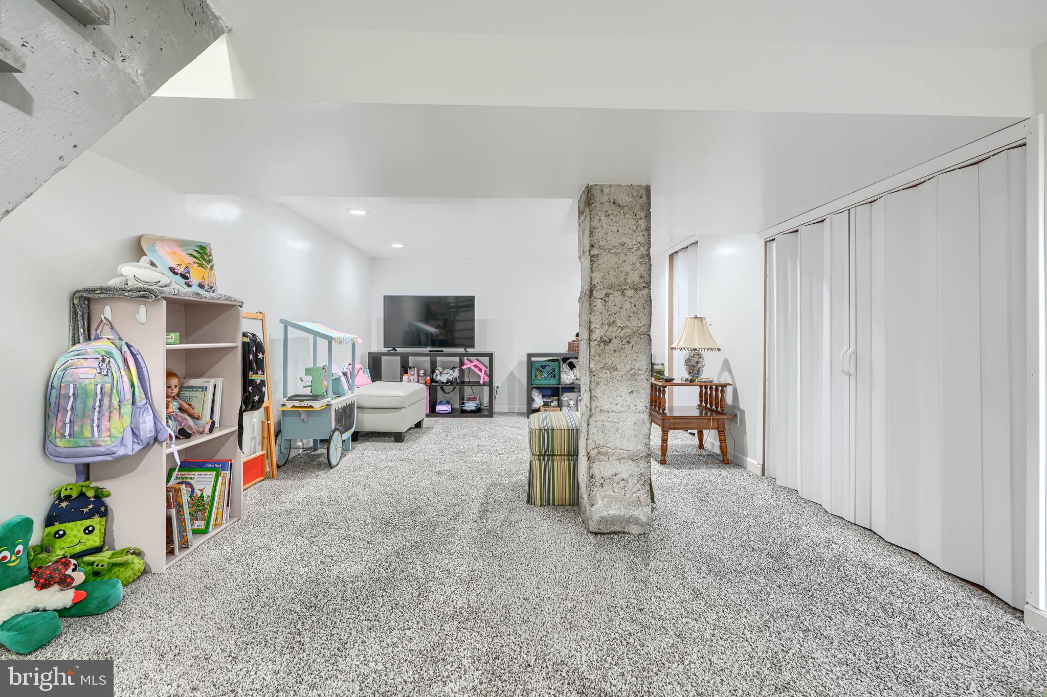 ROSEDALE - Residential