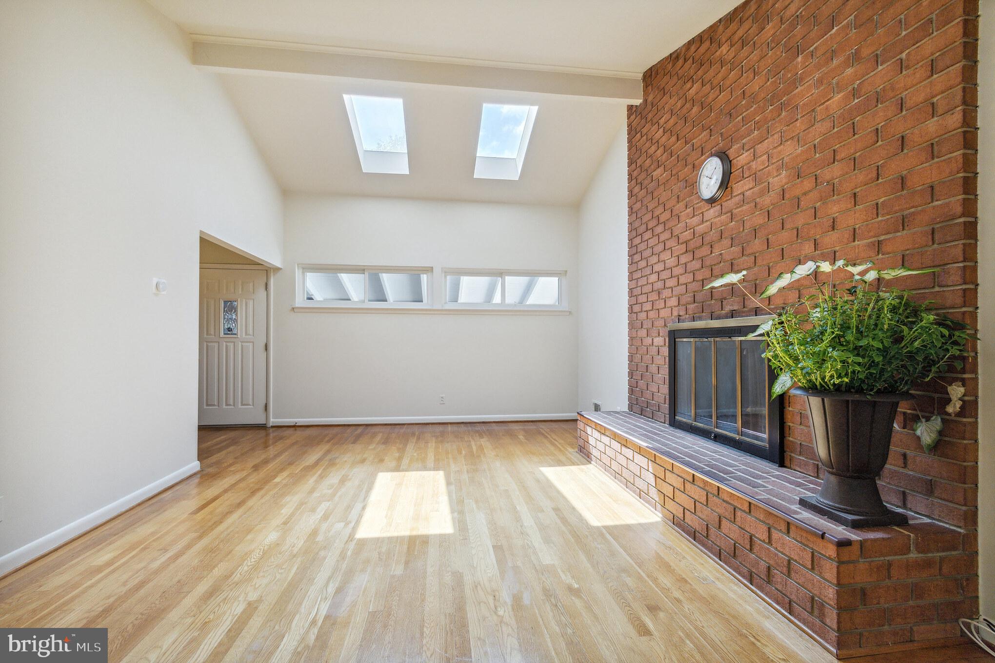 KEMP MILL ESTATES - Residential