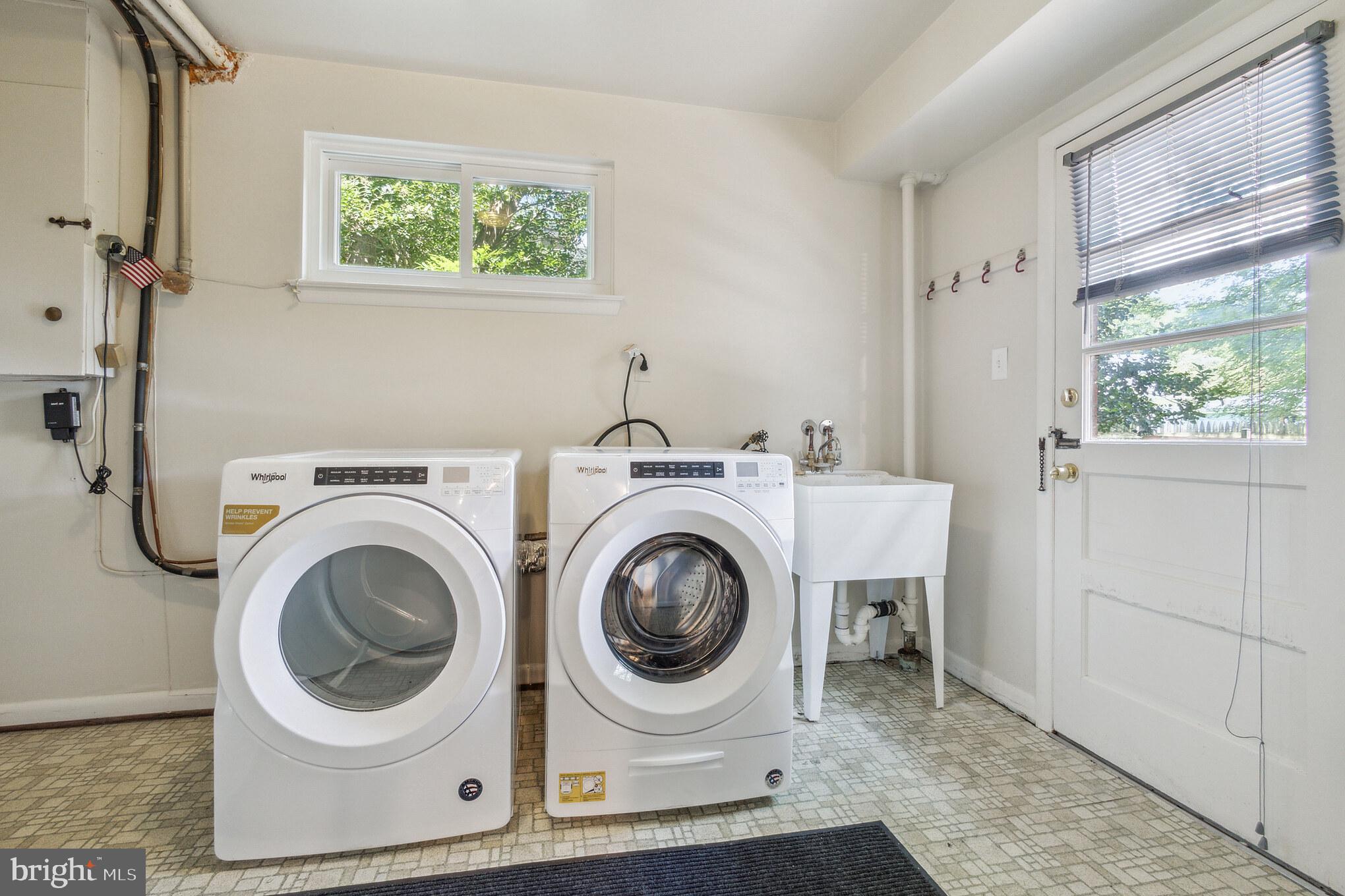 KEMP MILL ESTATES - Residential