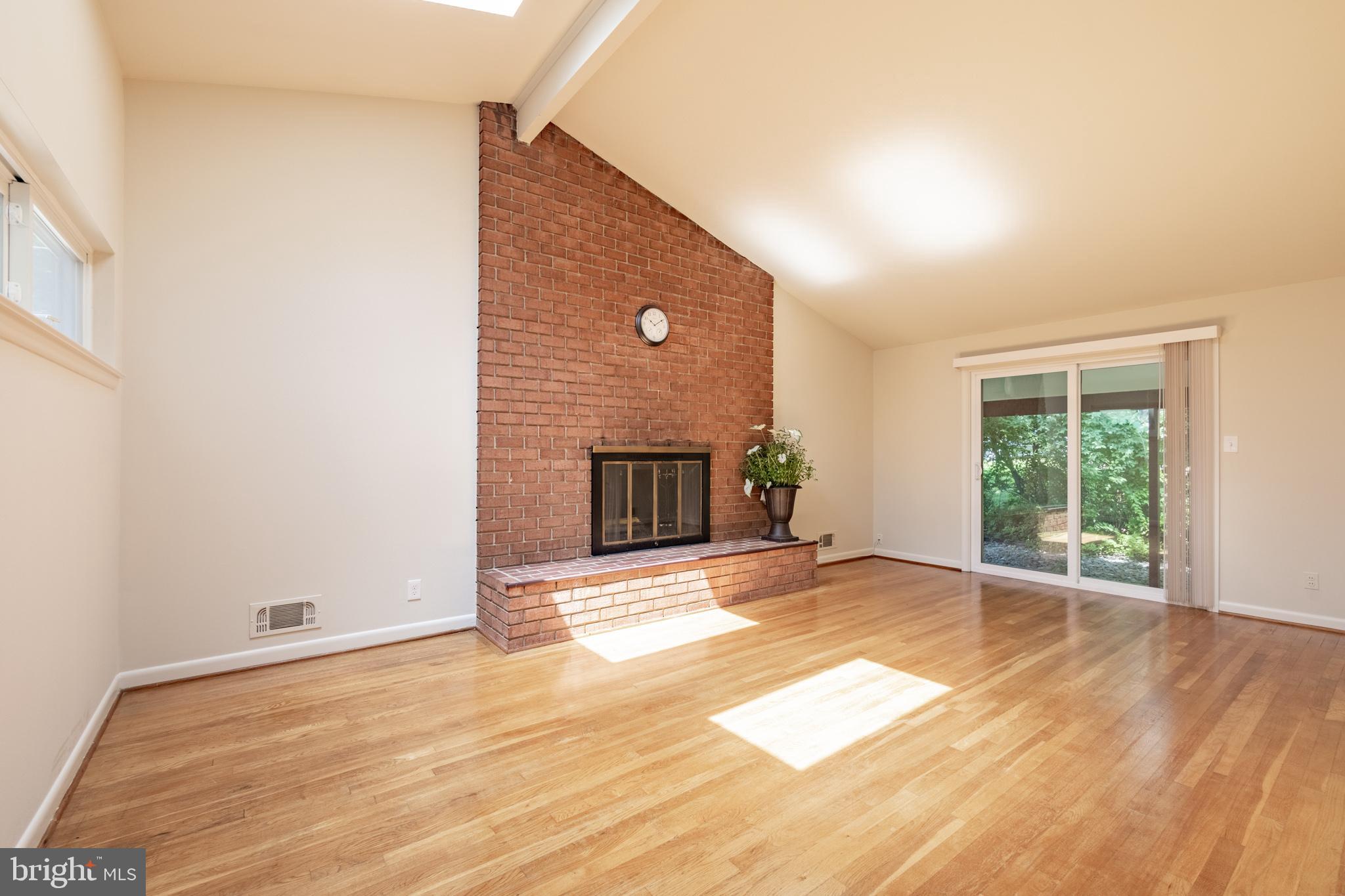 KEMP MILL ESTATES - Residential