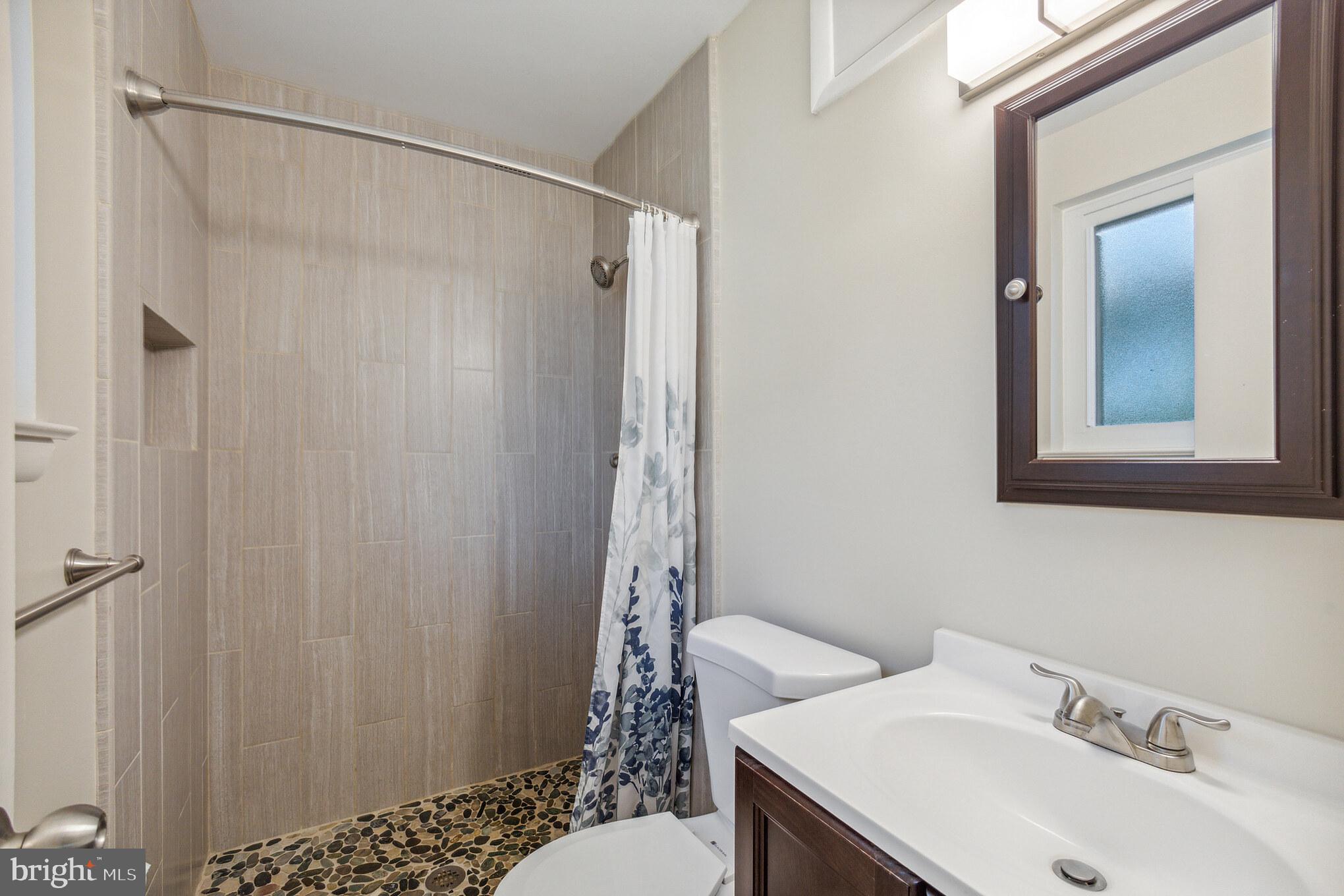 KEMP MILL ESTATES - Residential