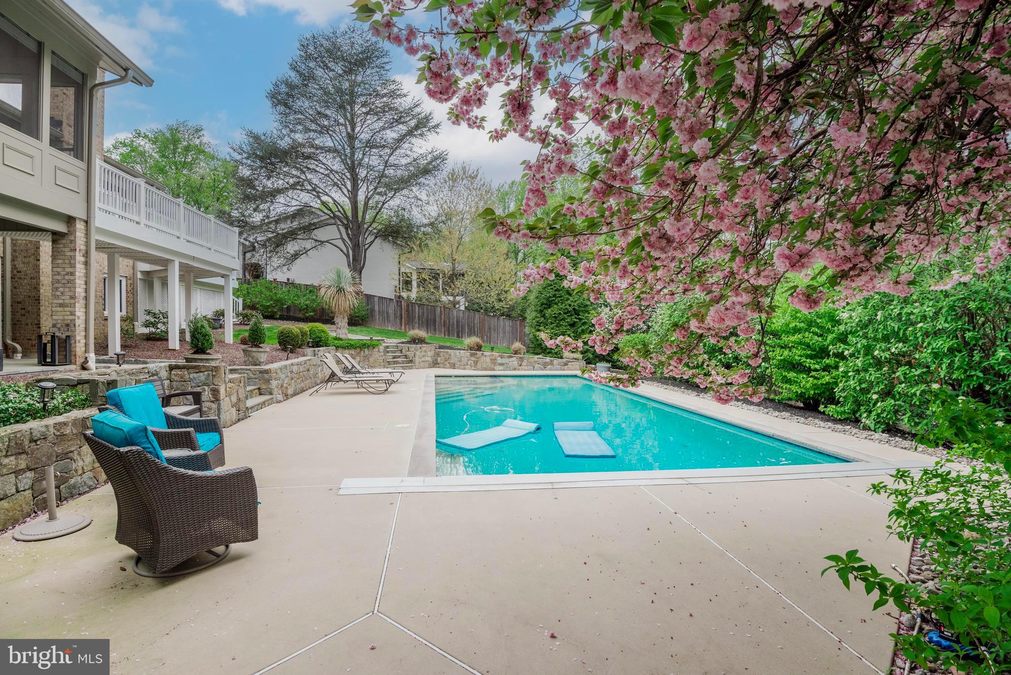 GLEN MILL VILLAGE - Residential