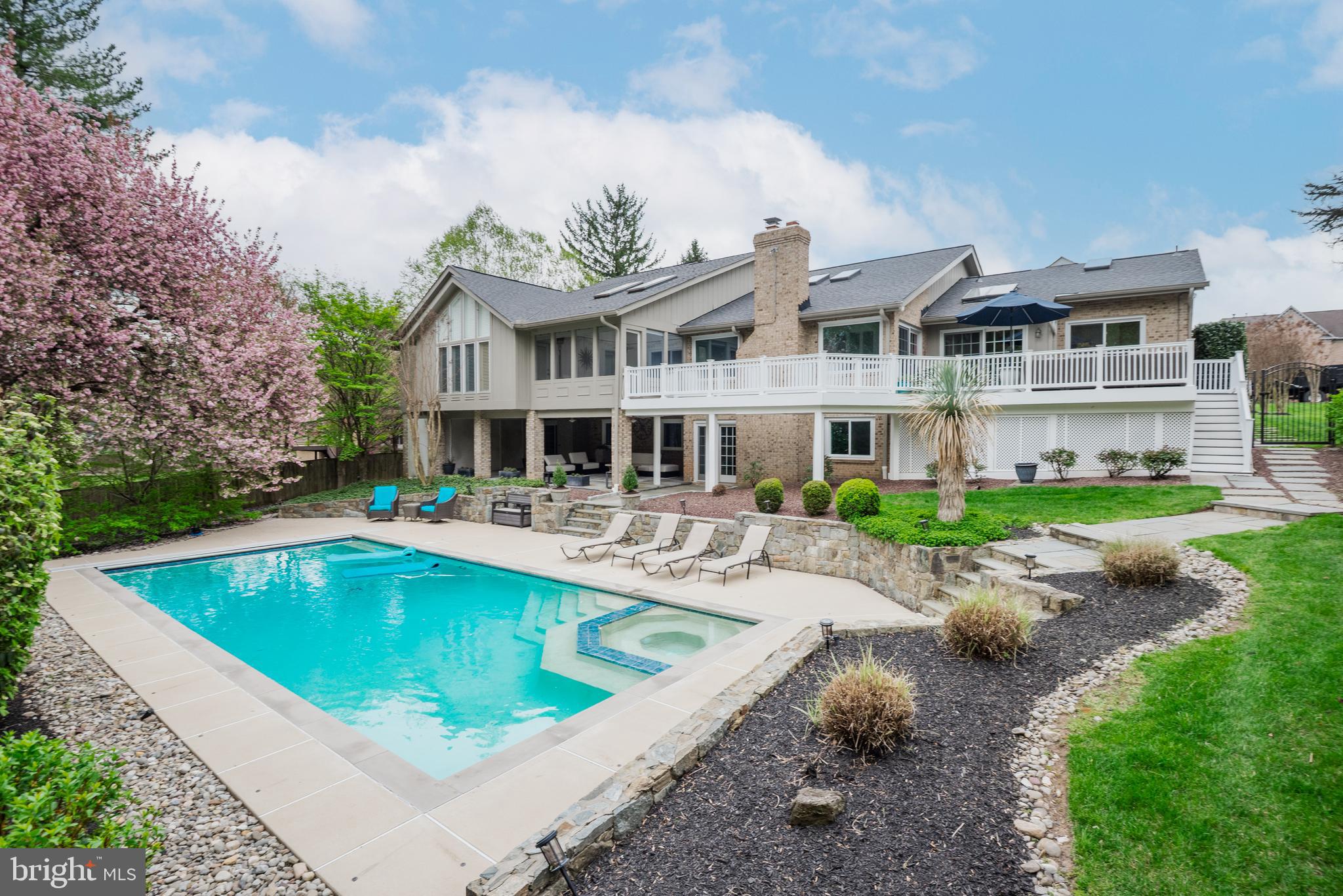 GLEN MILL VILLAGE - Residential