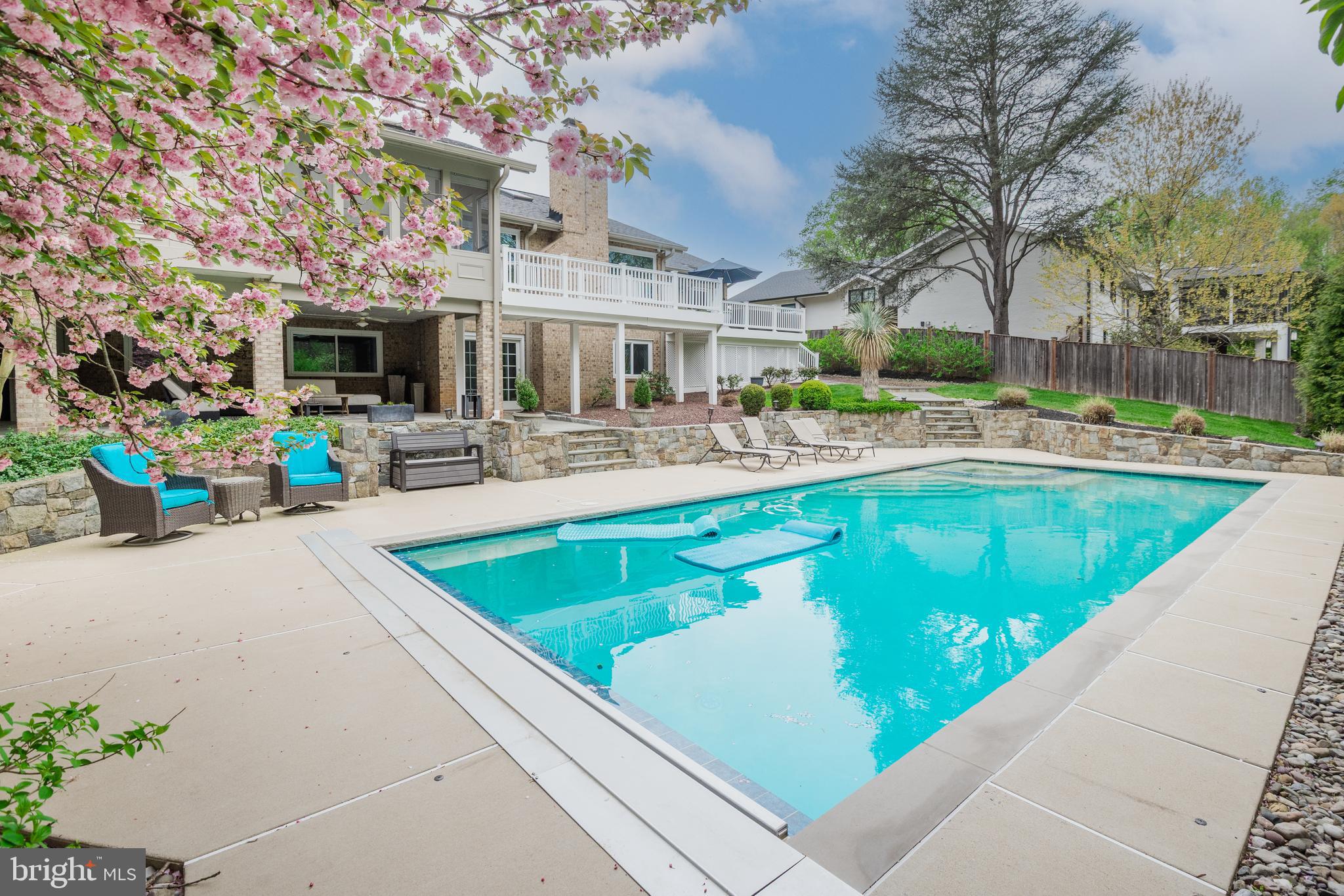 GLEN MILL VILLAGE - Residential