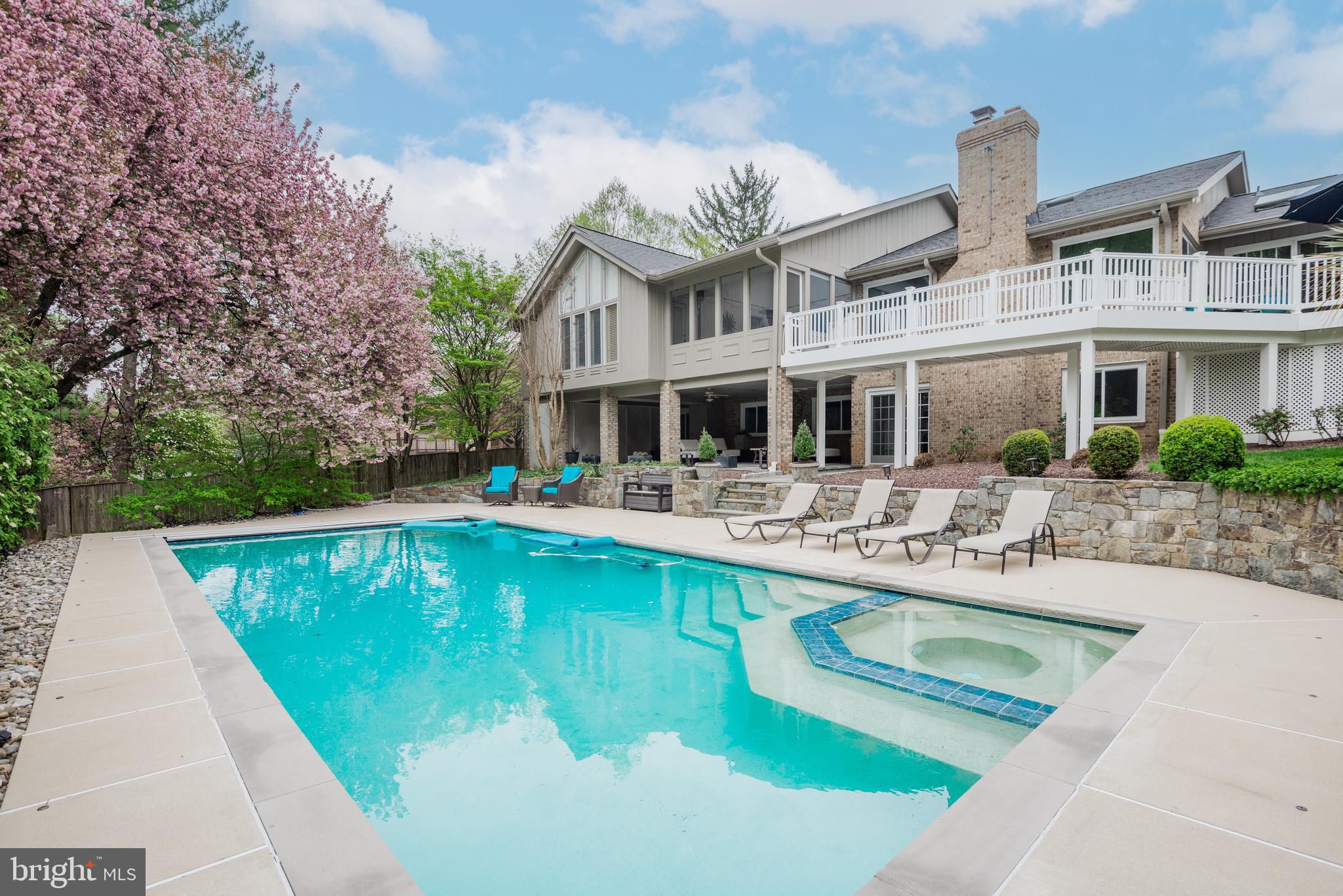 GLEN MILL VILLAGE - Residential