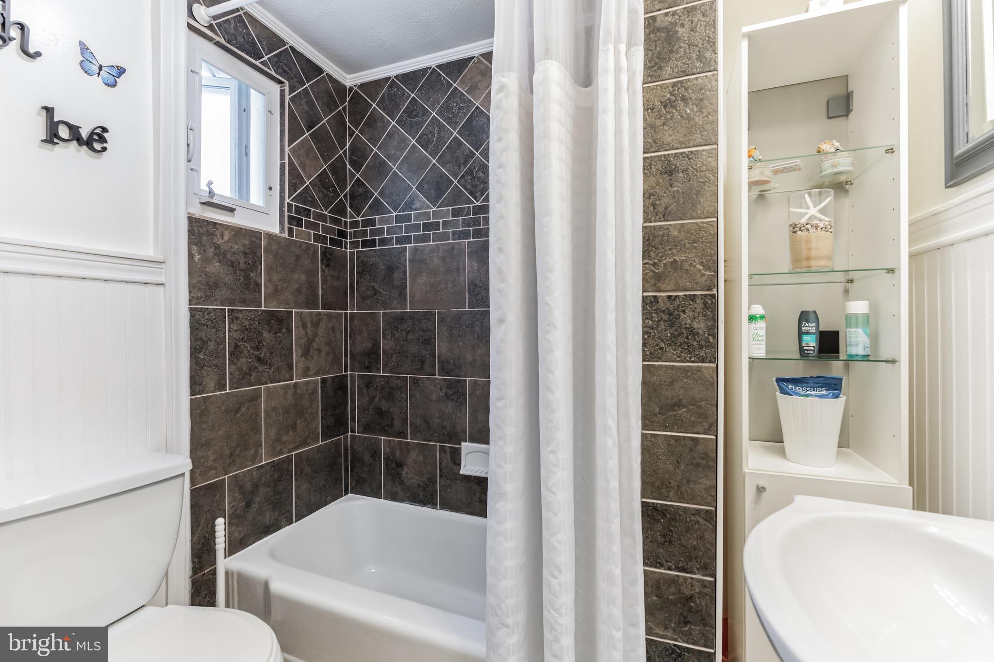 LESTER - Residential