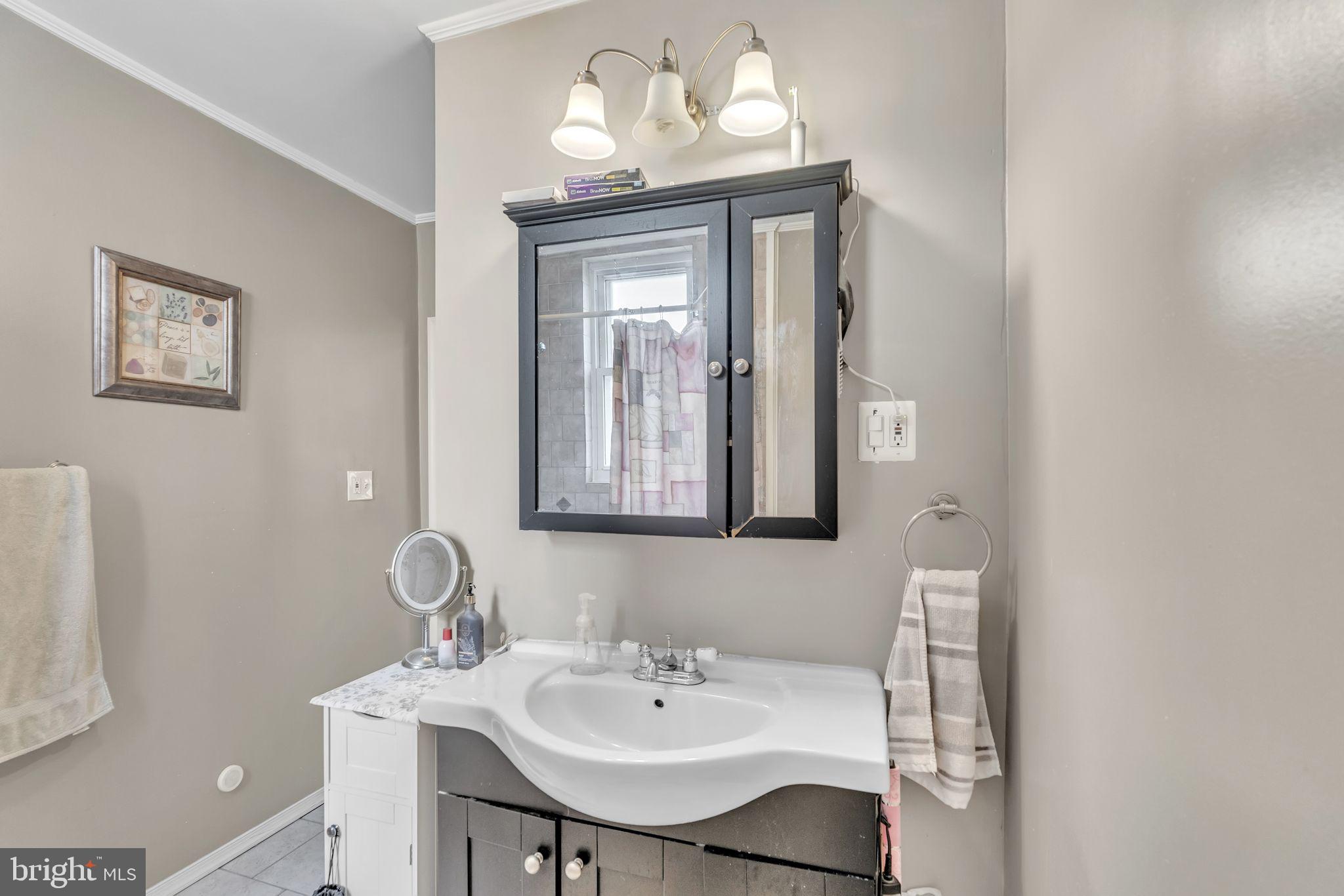 LESTER - Residential