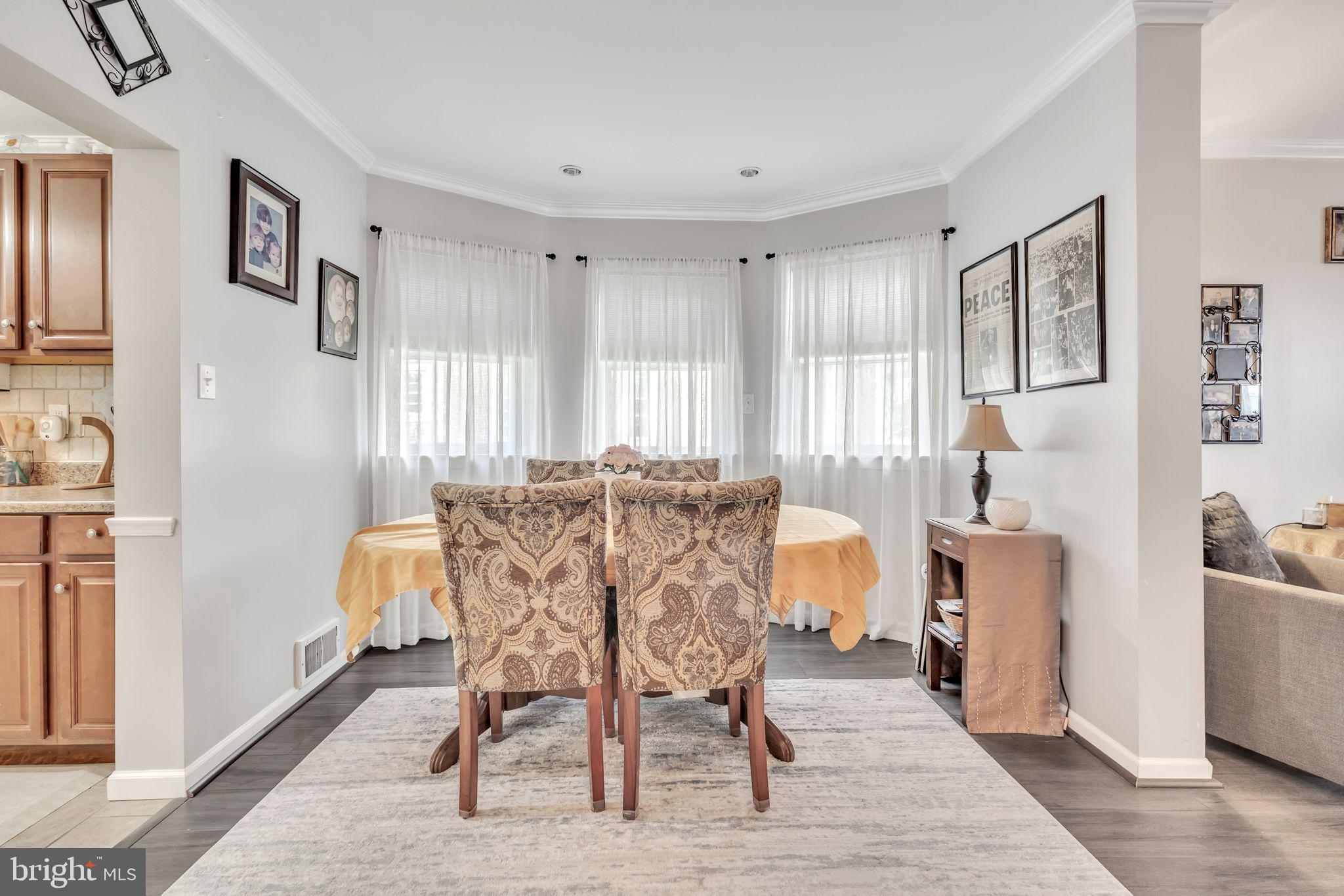 LESTER - Residential