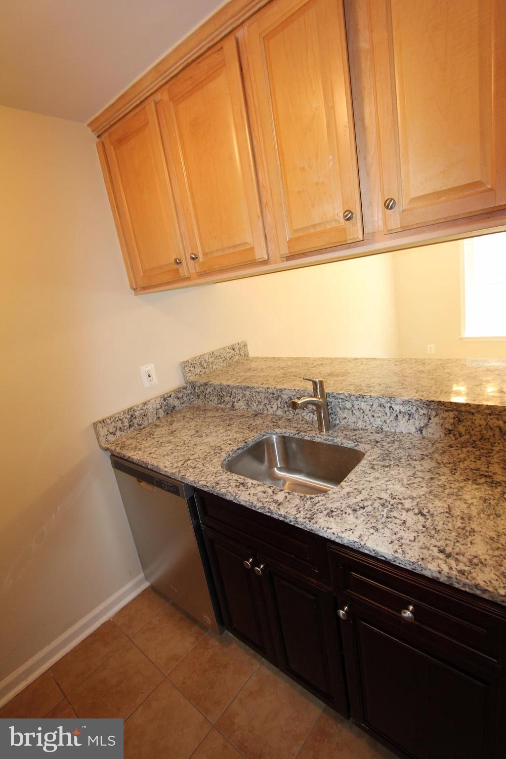 HERITAGE SQUARE - Residential