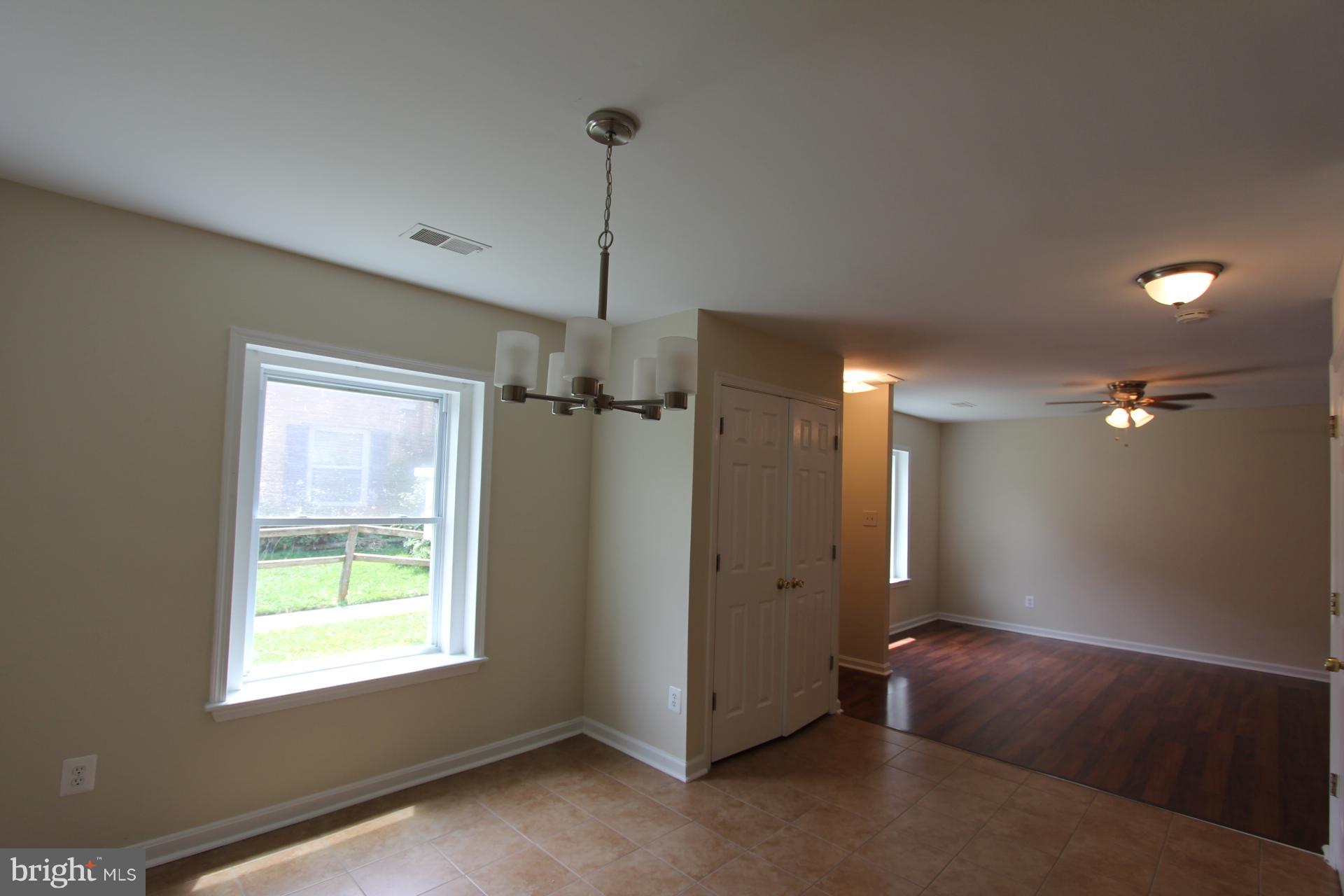 HERITAGE SQUARE - Residential