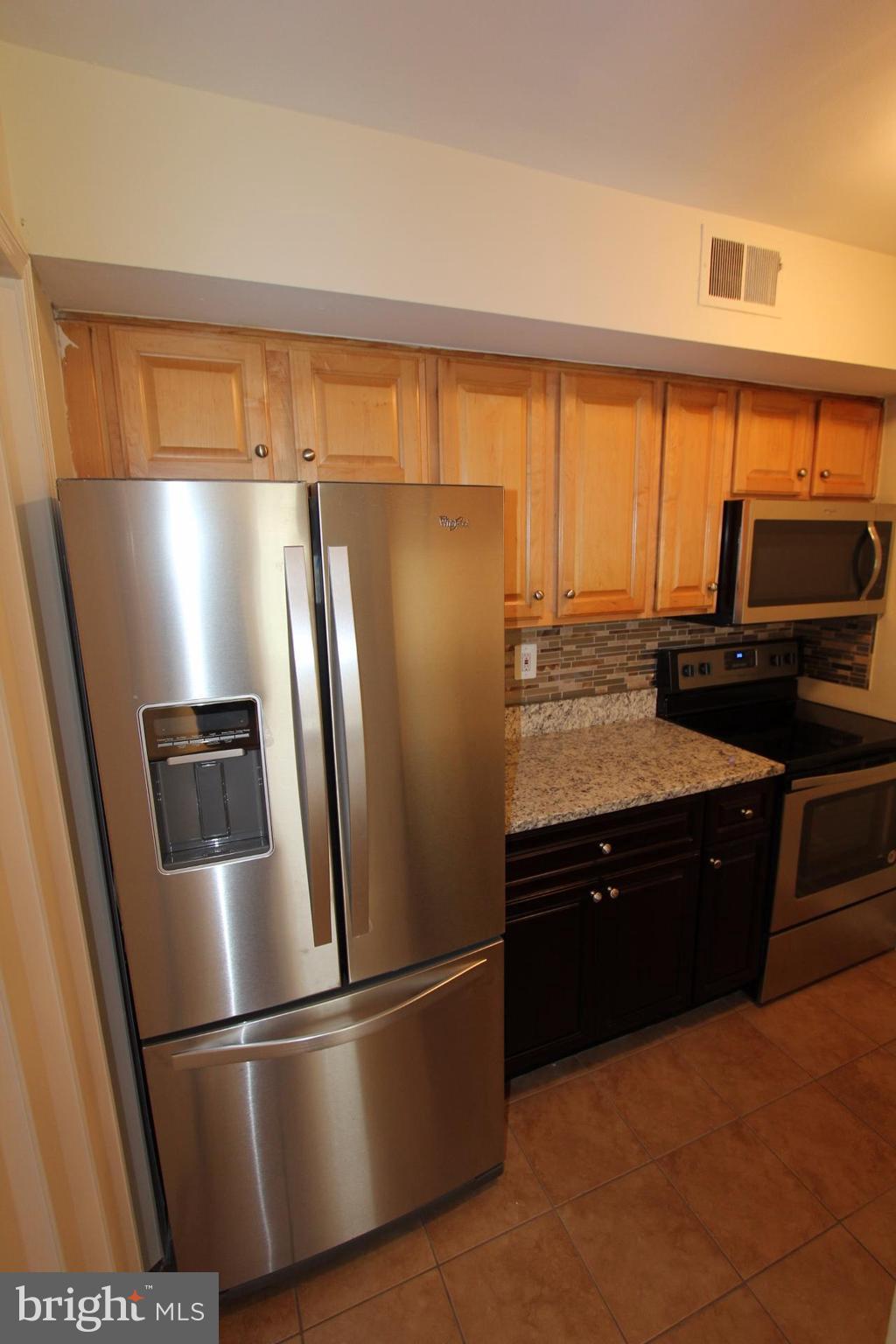 HERITAGE SQUARE - Residential