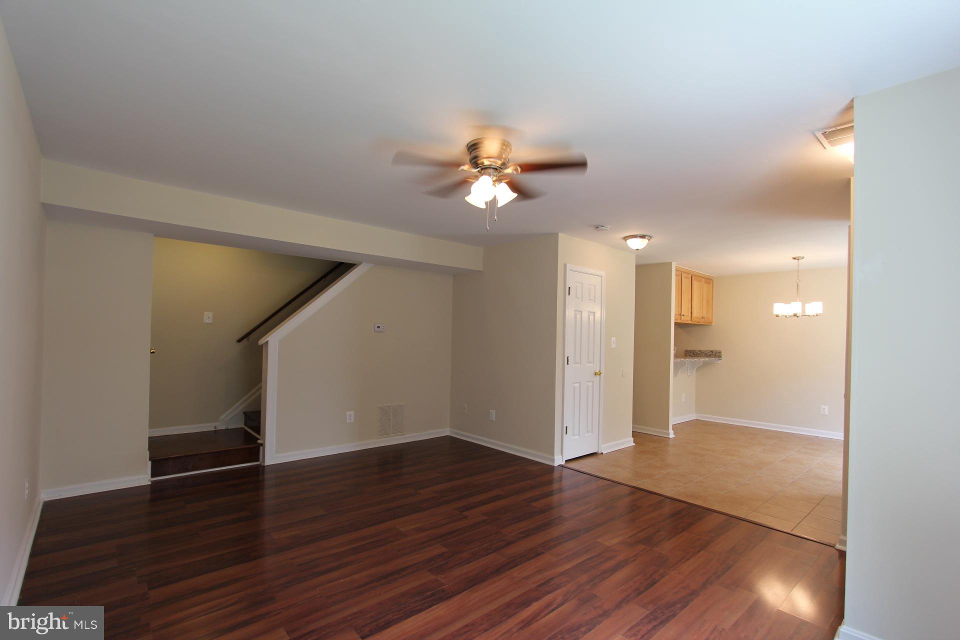 HERITAGE SQUARE - Residential