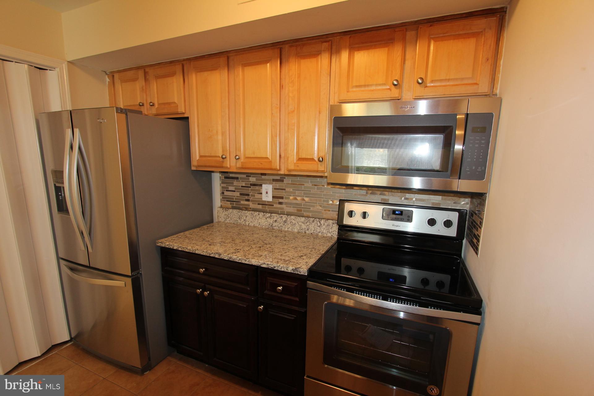 HERITAGE SQUARE - Residential