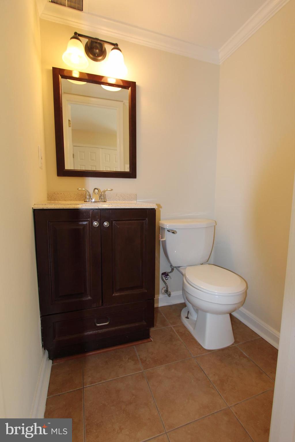 HERITAGE SQUARE - Residential