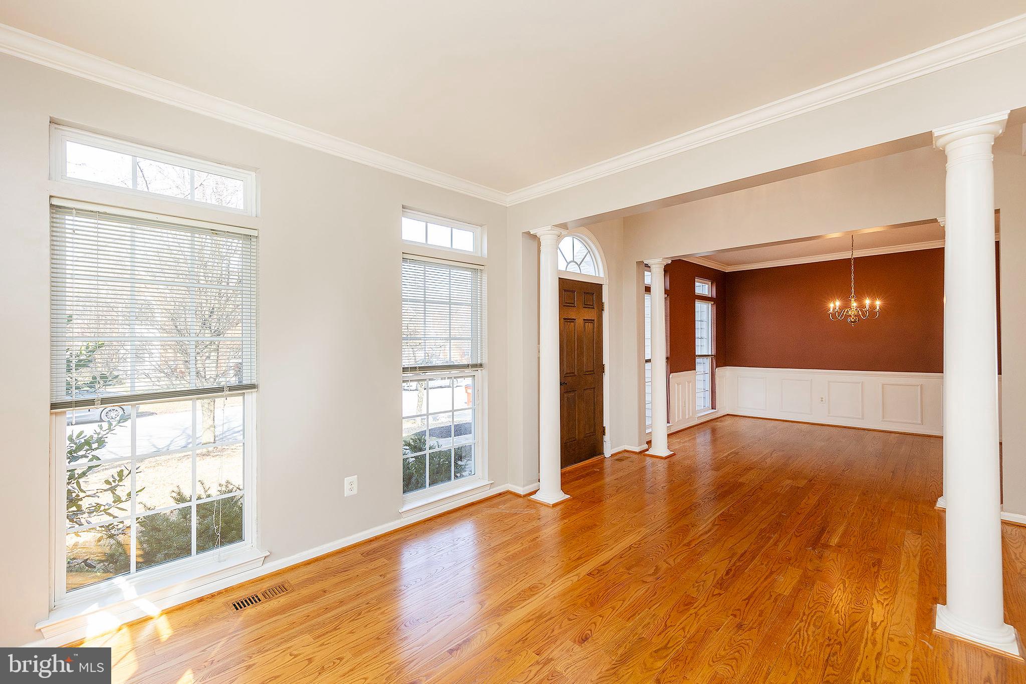 THE VILLAGE OF WASHINGTON TRAIL WEST - Residential