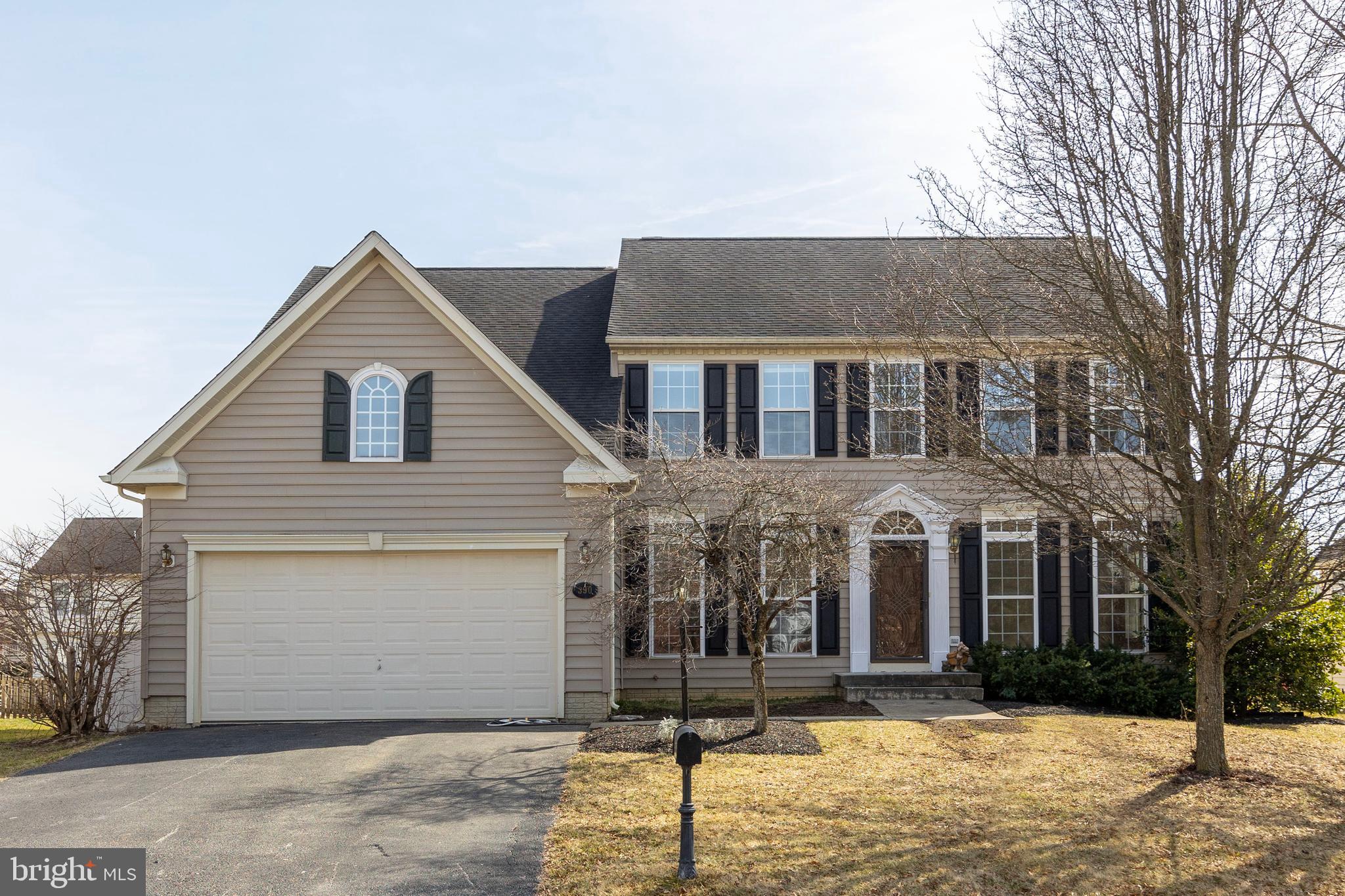 THE VILLAGE OF WASHINGTON TRAIL WEST - Residential