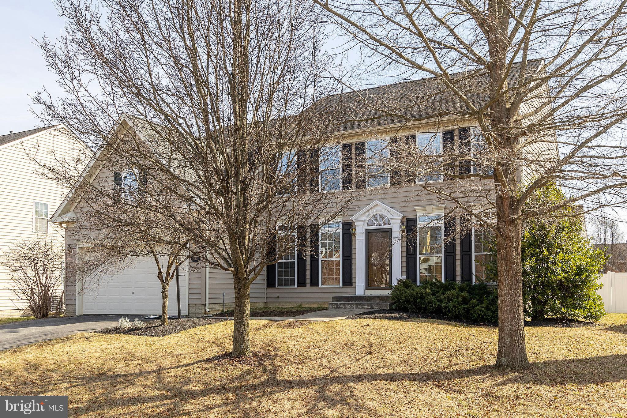 THE VILLAGE OF WASHINGTON TRAIL WEST - Residential