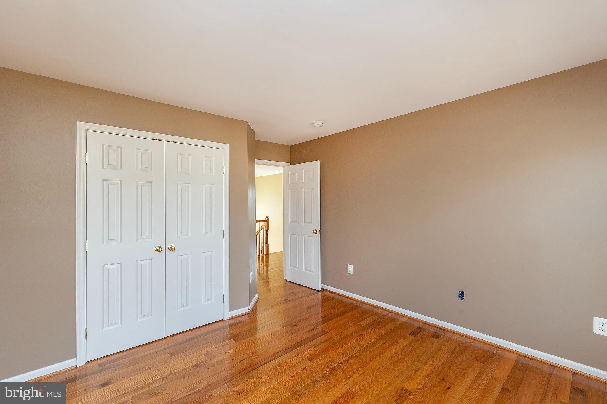 THE VILLAGE OF WASHINGTON TRAIL WEST - Residential