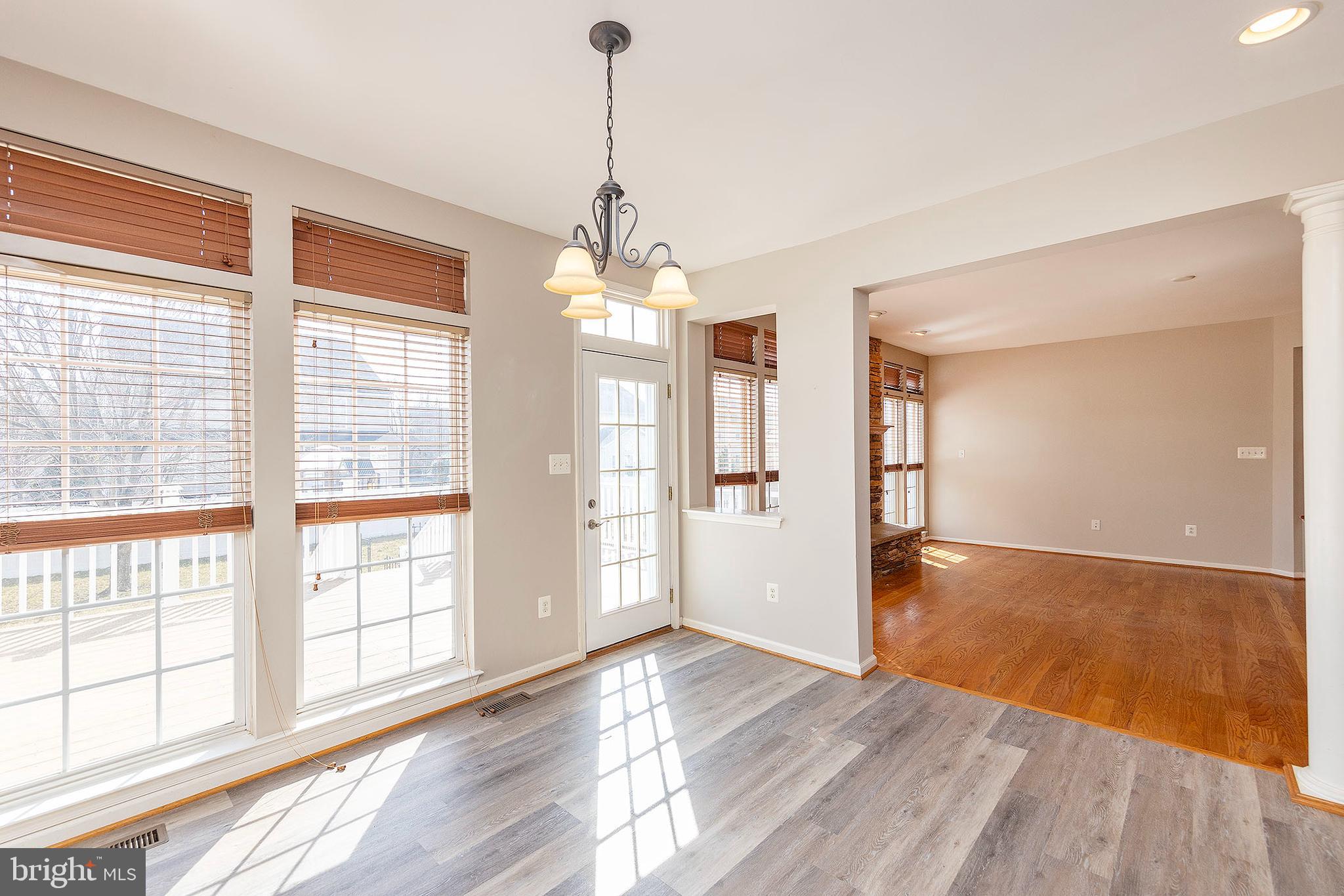 THE VILLAGE OF WASHINGTON TRAIL WEST - Residential