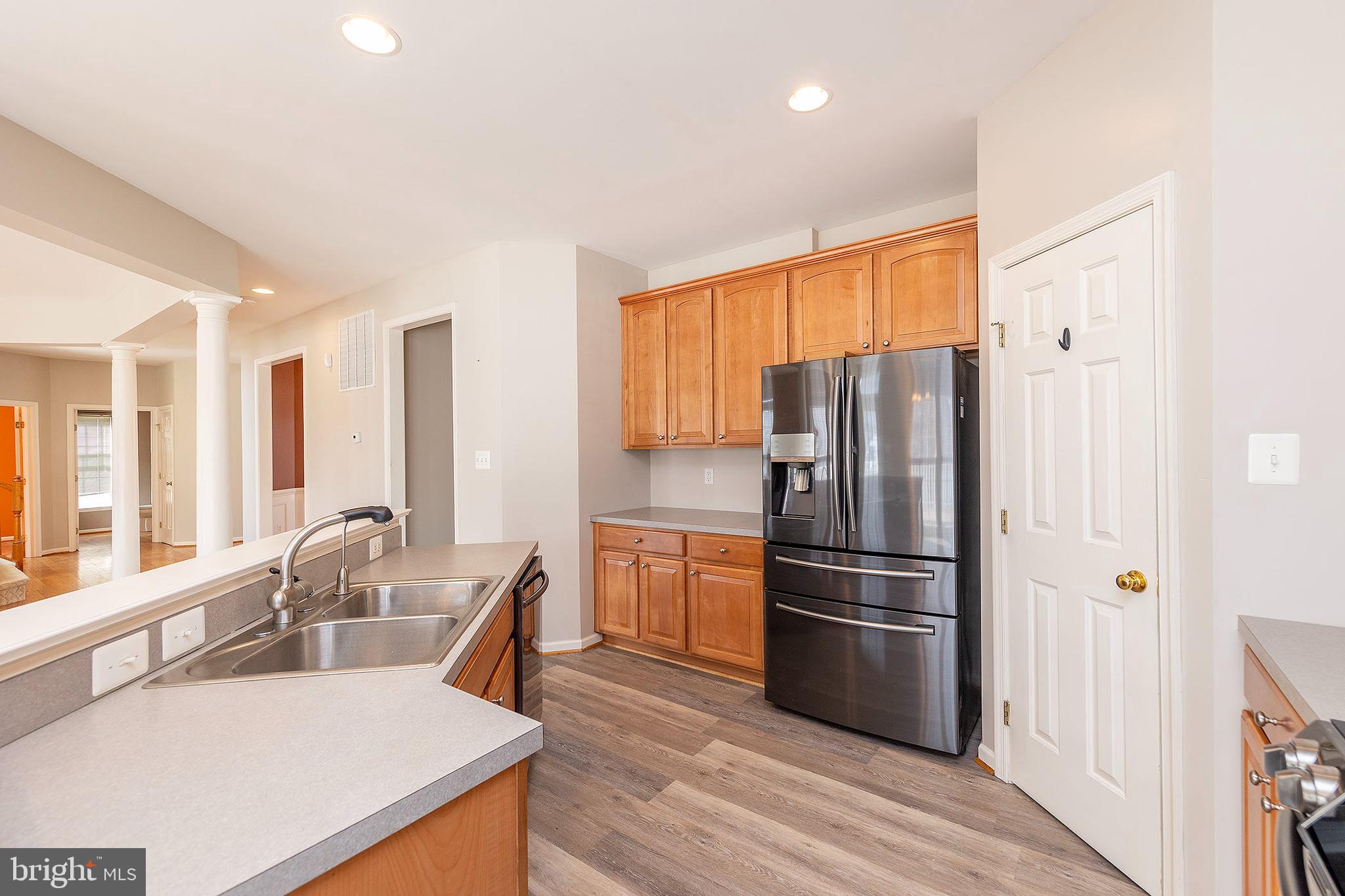 THE VILLAGE OF WASHINGTON TRAIL WEST - Residential