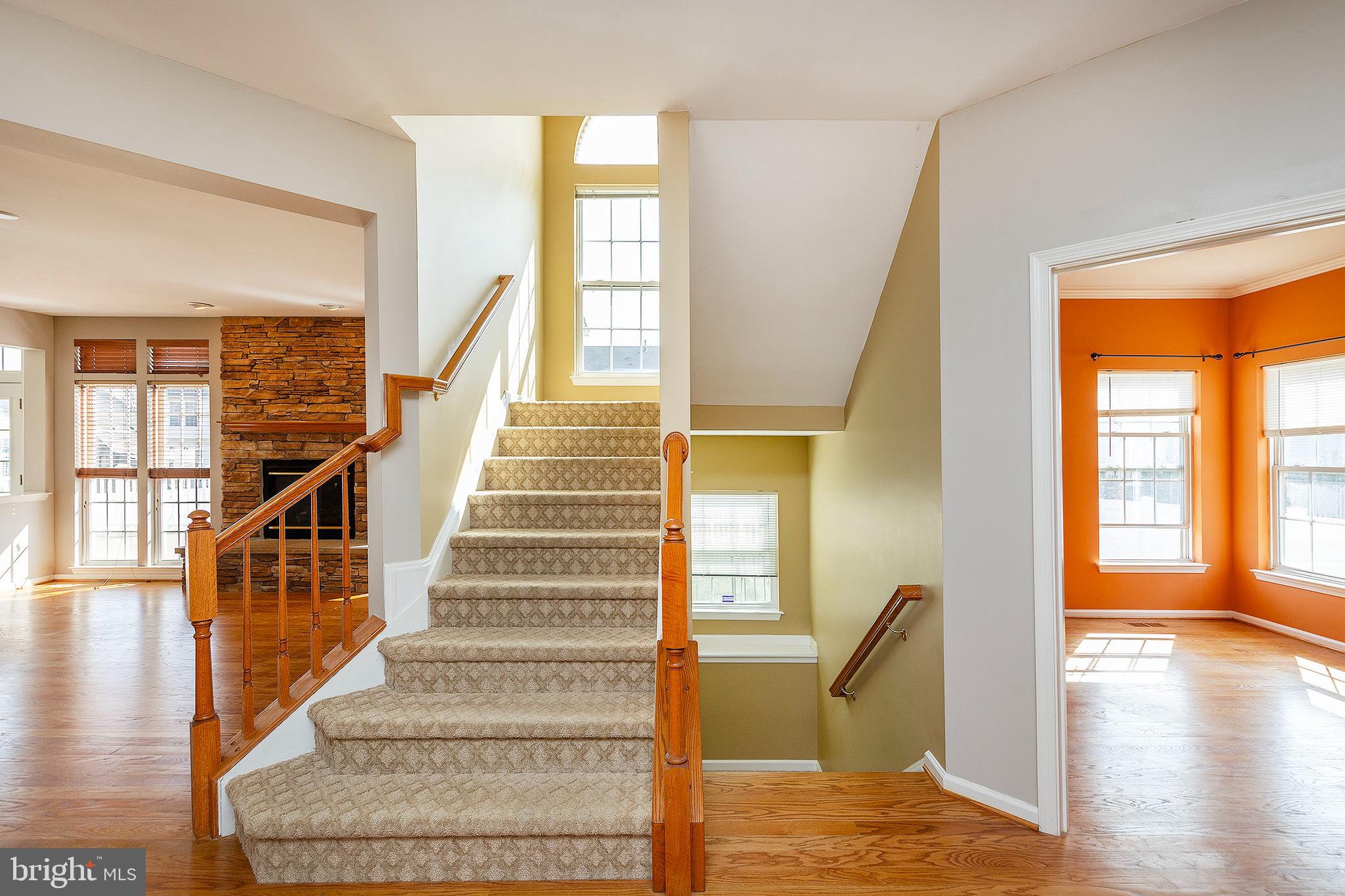 THE VILLAGE OF WASHINGTON TRAIL WEST - Residential